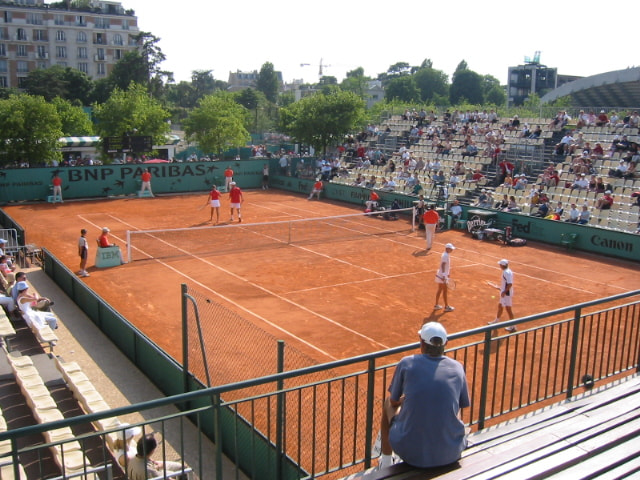 Canon DIGITAL IXUS V2 sample photo. Stade roland garros photography