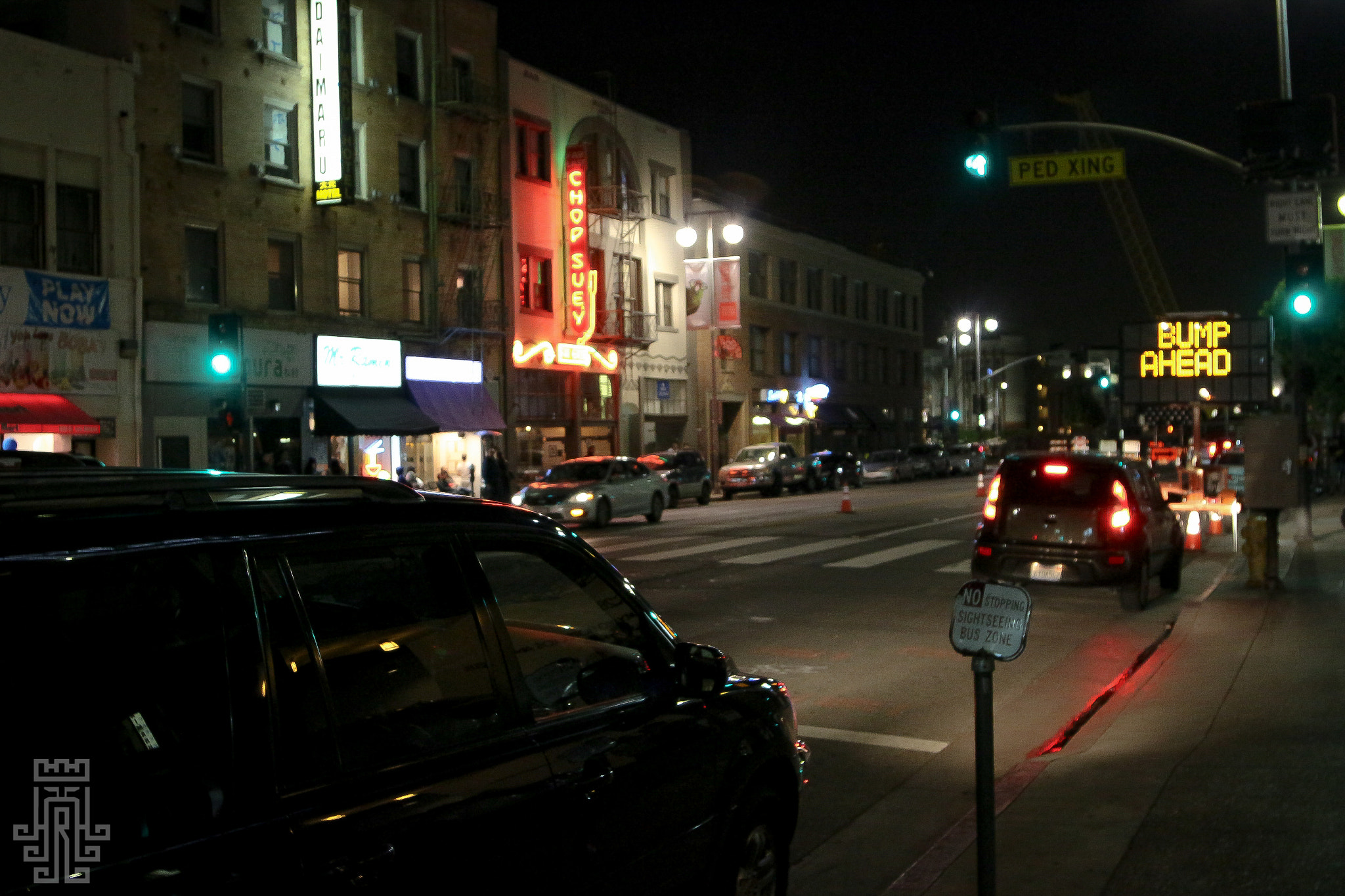 Canon EOS 100D (EOS Rebel SL1 / EOS Kiss X7) sample photo. City nightlife photography