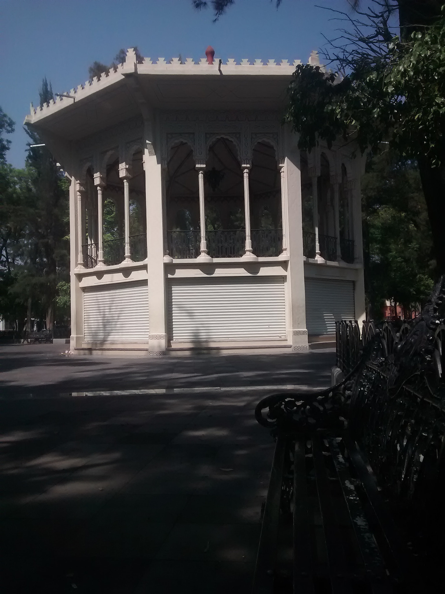 Motorola XT1021 sample photo. El kiosco... photography