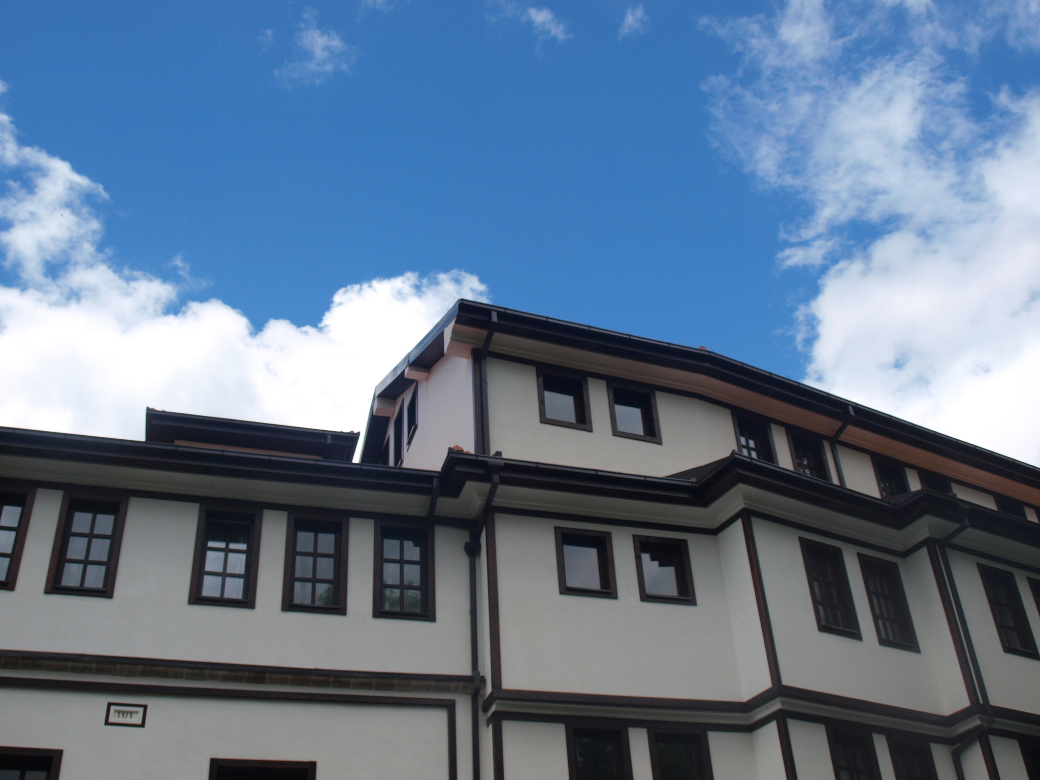 v2?sig=4ea052f201d600b3ef29701f488ce3a10fb24127cf75fc49b50f5a020d6c0ba3