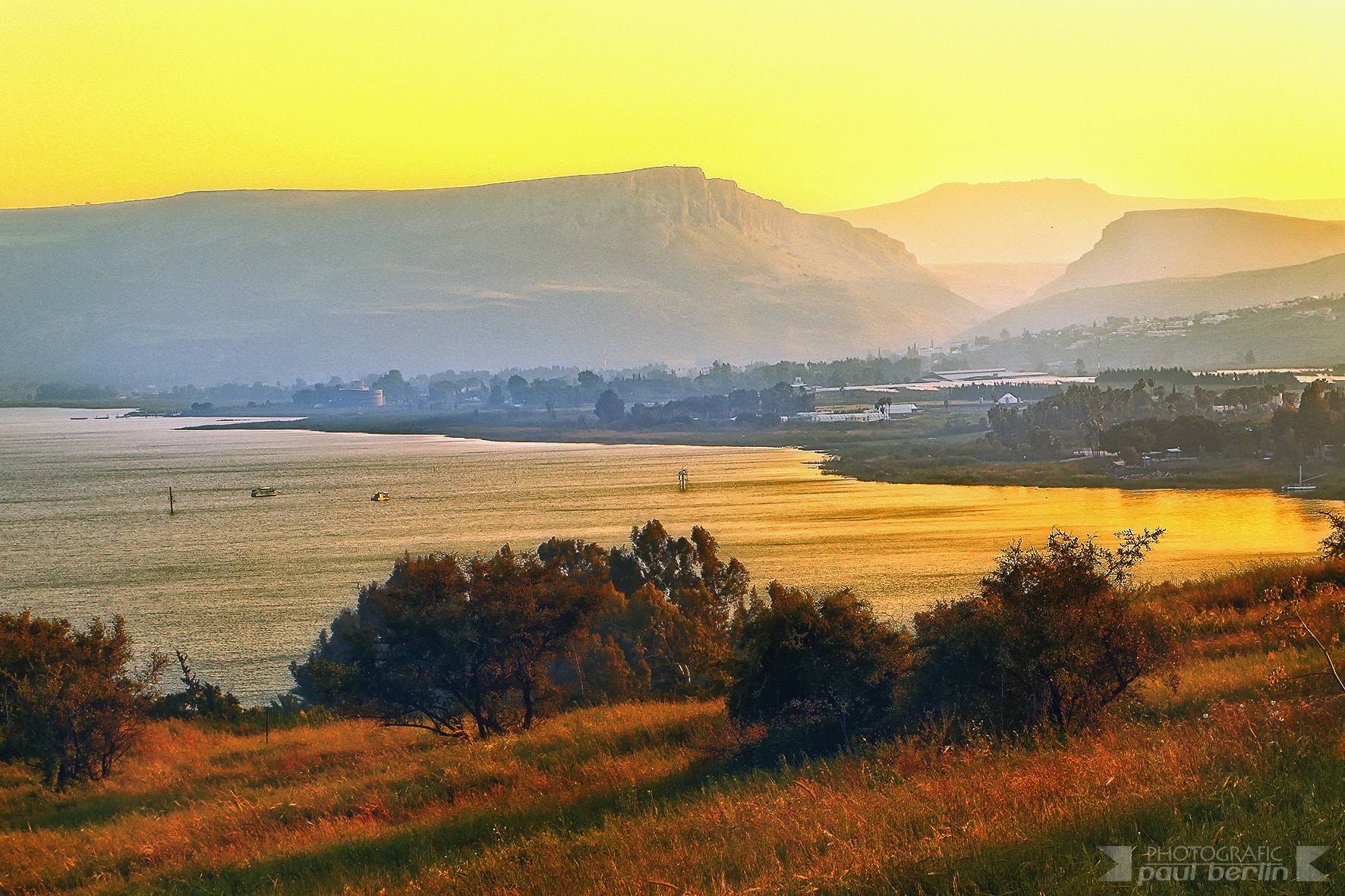Sony E 18-200mm F3.5-6.3 OSS sample photo. Evening on the sea of ​​galilee photography