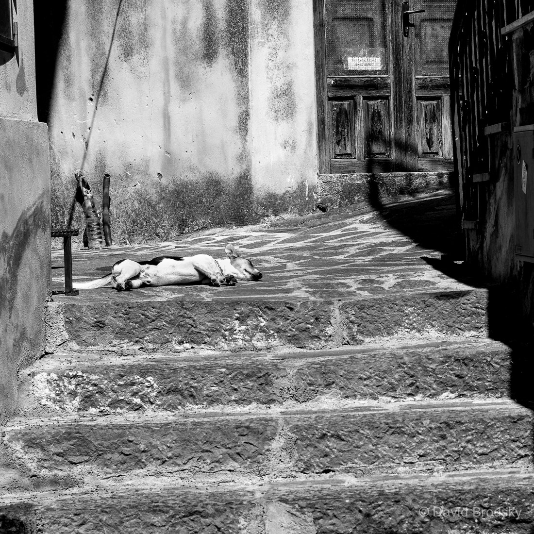 Sony E 18-55mm F3.5-5.6 OSS sample photo. Hot afternoon in taormina photography