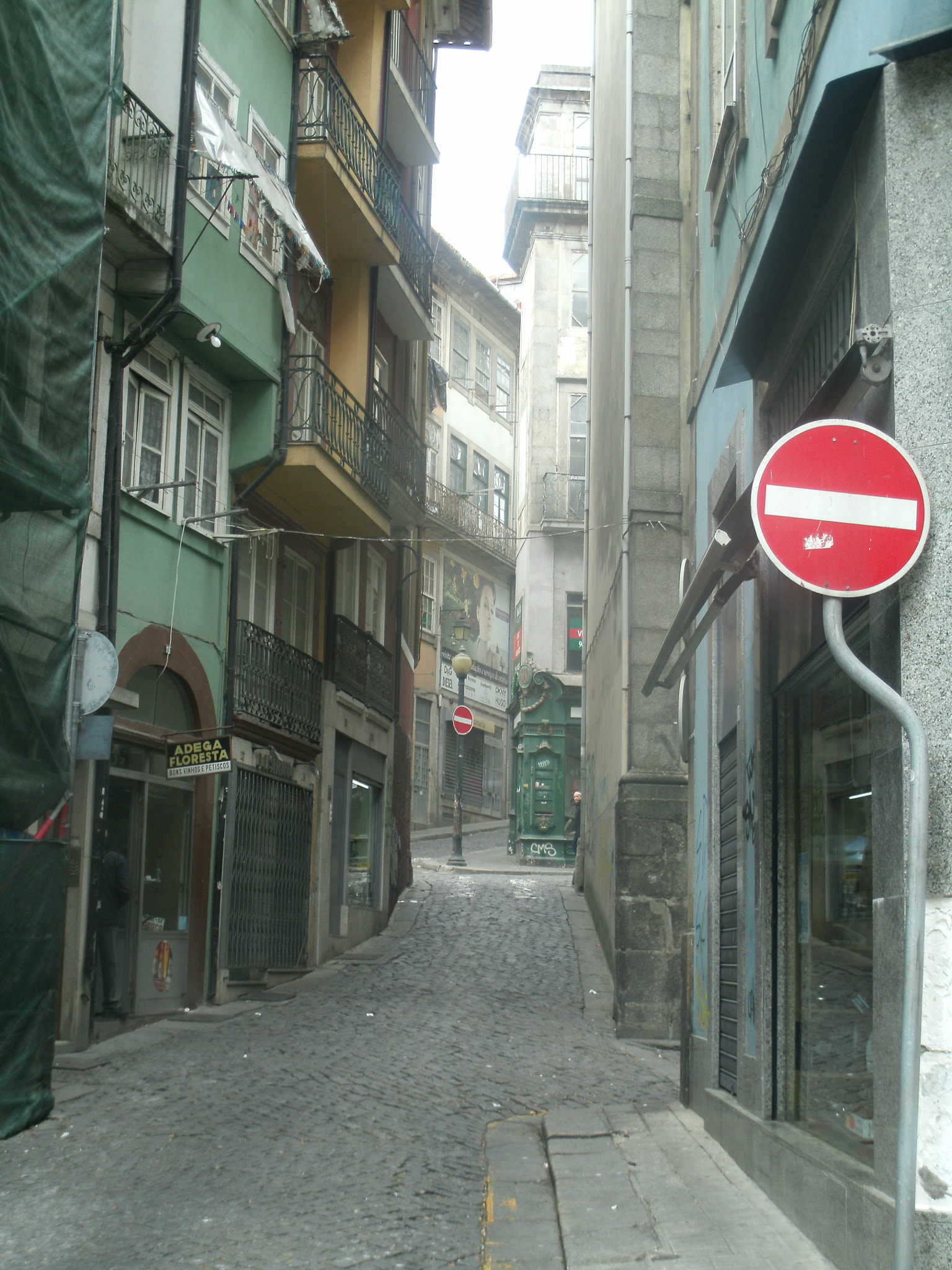 GENERAL IMAGING CO. J1455 sample photo. Porto old and new loves photography