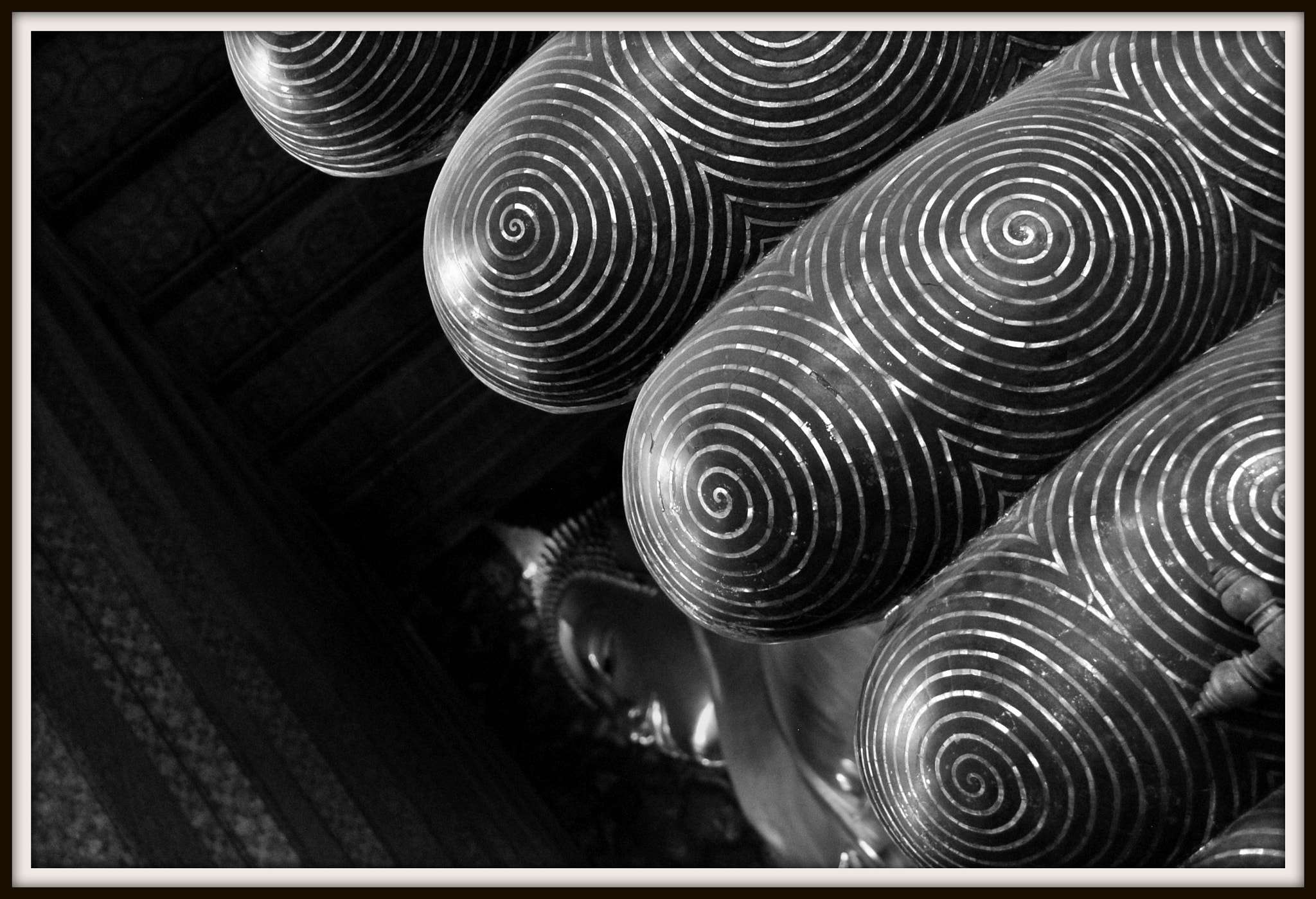 Nikon D3000 sample photo. Sleeping buddha photography