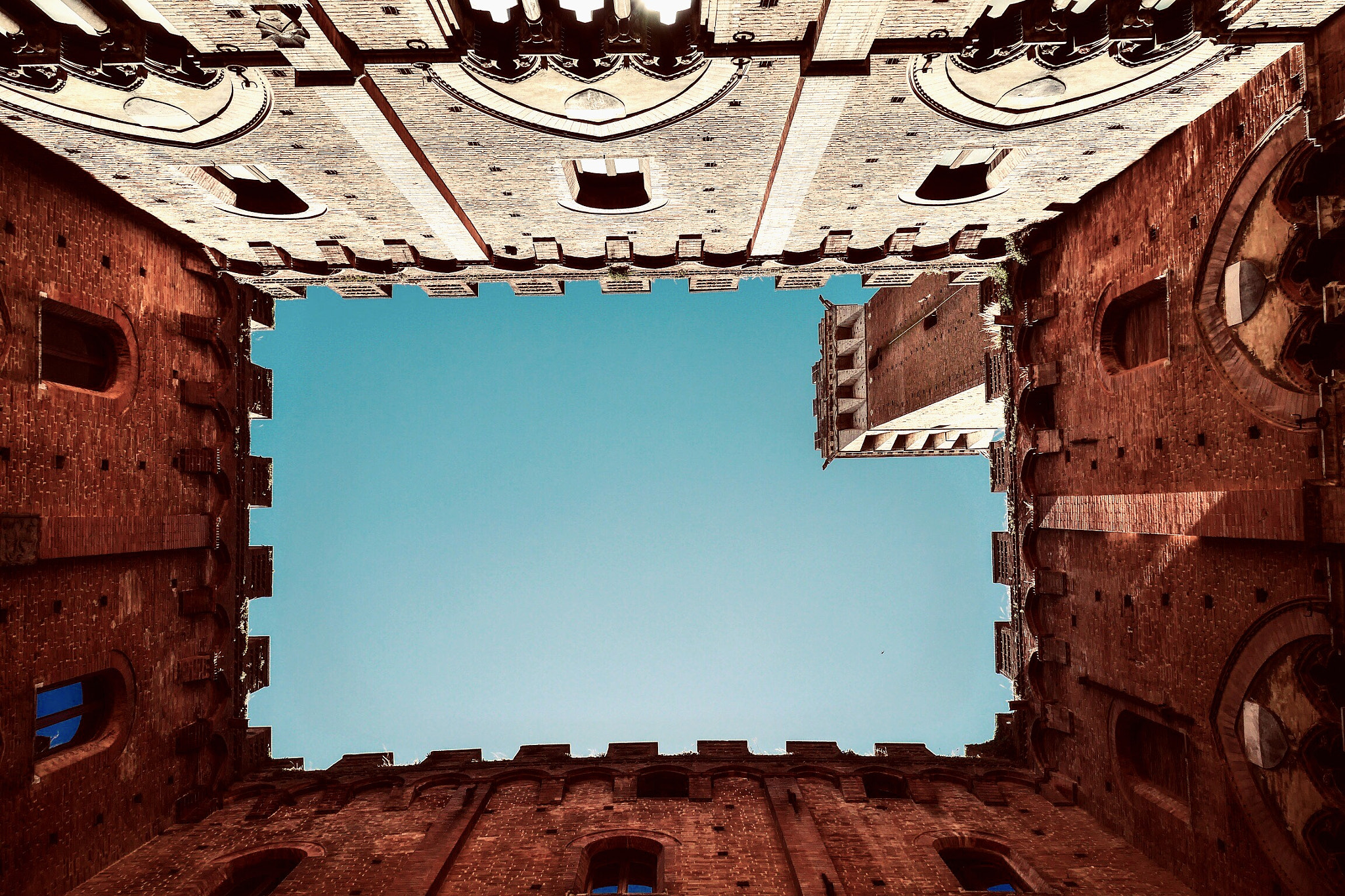 LUMIX G VARIO 14-42/F3.5-5.6 II sample photo. Siena photography