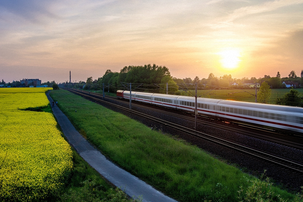 Sony SLT-A33 + Sony 28-75mm F2.8 SAM sample photo. Train into the sunset photography