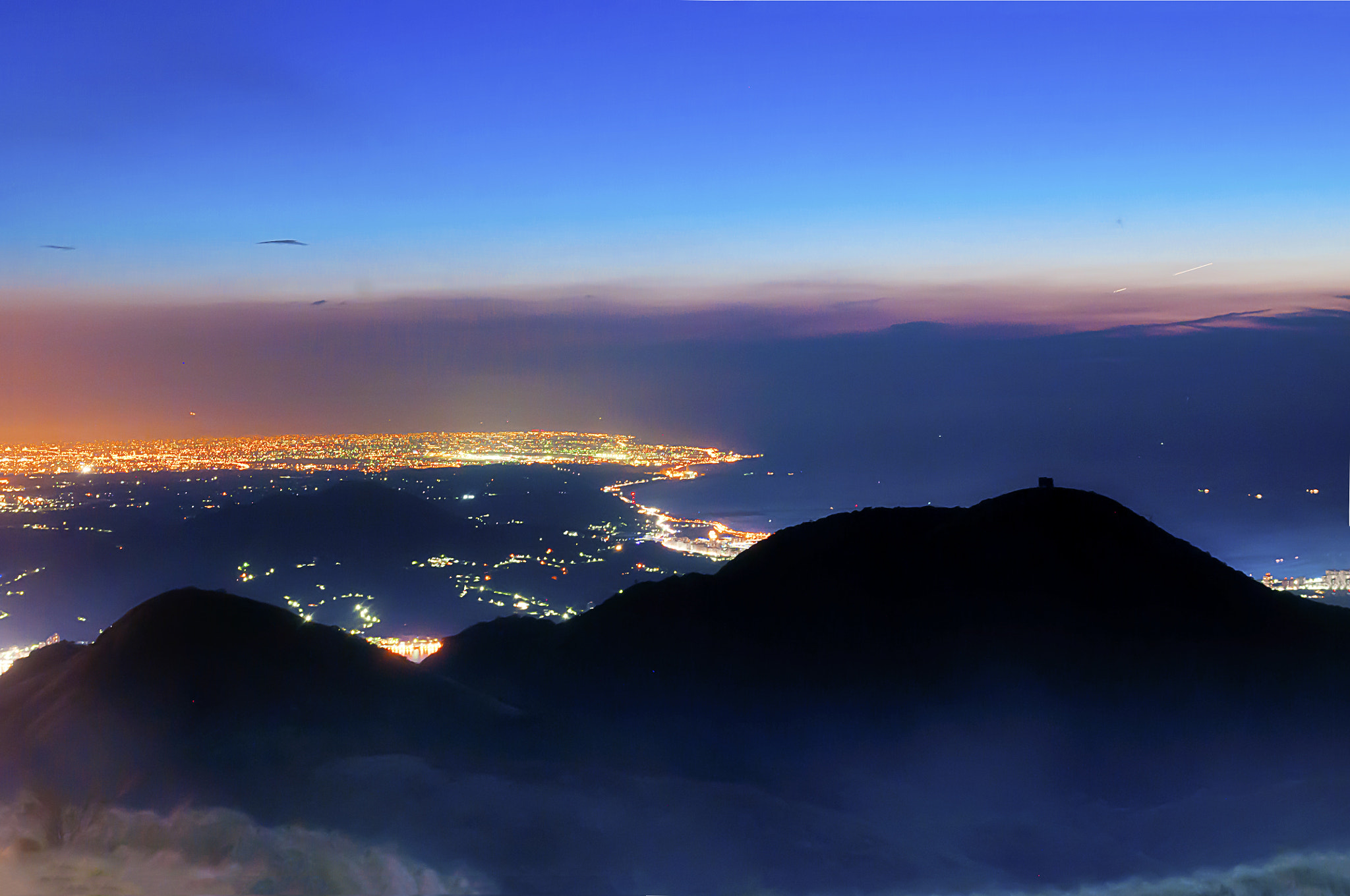 Sigma 17-70mm F2.8-4.5 DC Macro Asp. IF sample photo. 大屯山夜景 photography