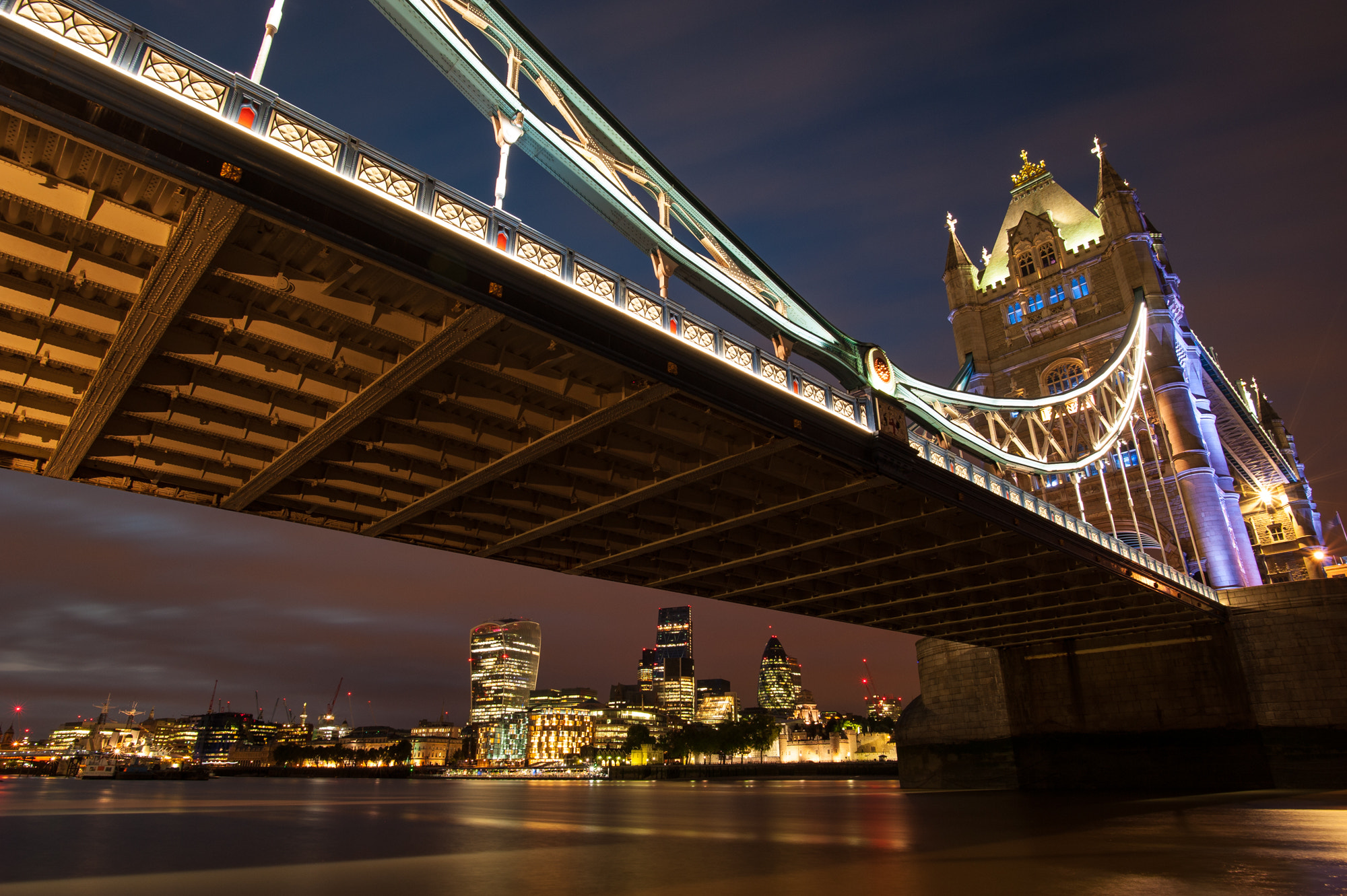 Nikon D700 + Nikon AF-S Nikkor 20mm F1.8G ED sample photo. Tower bridge photography