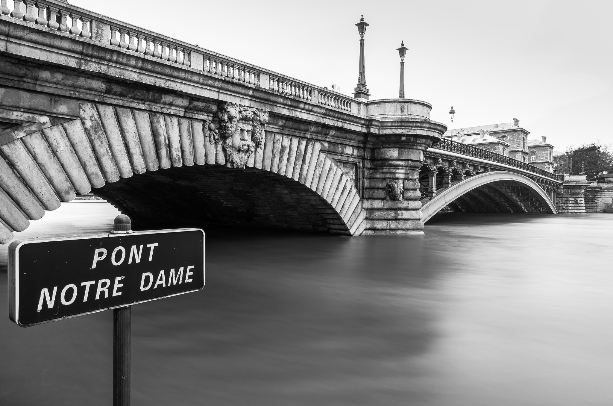 Pentax K-5 sample photo. Pont notre dame photography