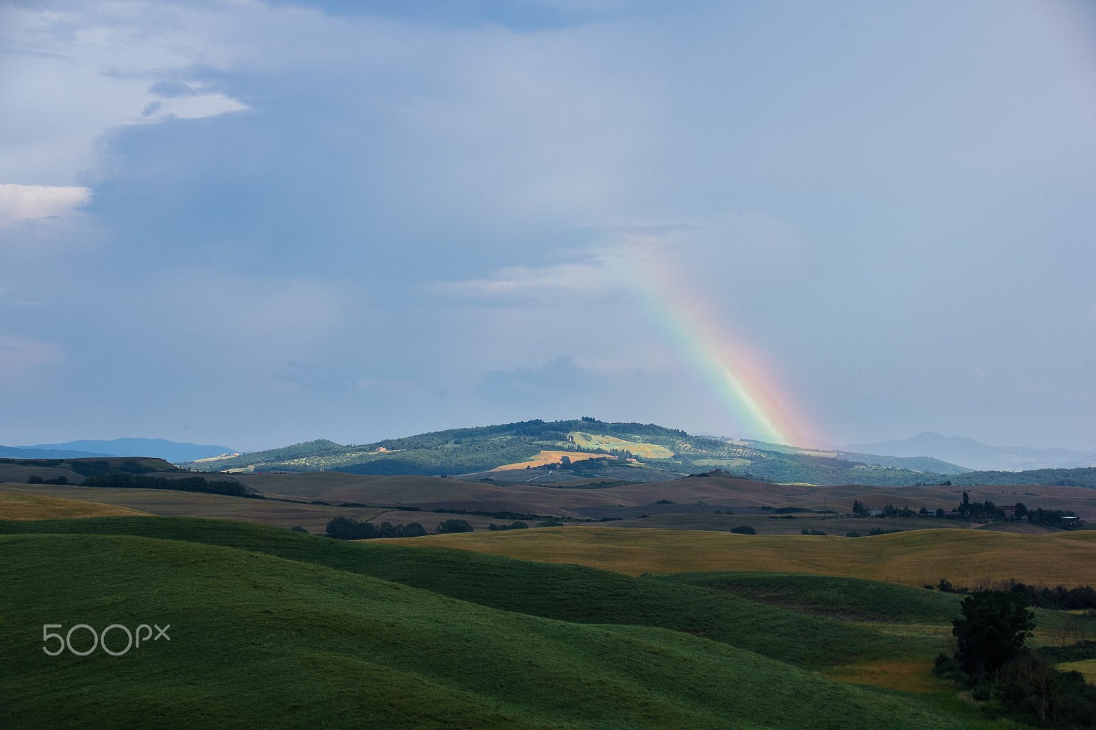 Canon EF 75-300mm F4.0-5.6 IS USM sample photo. Rainbow over the countryside photography