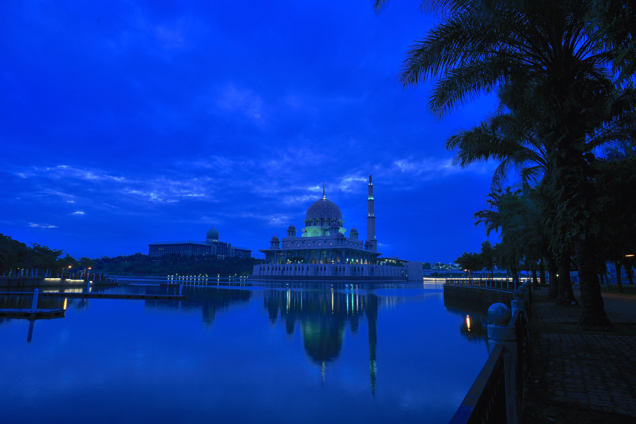Nikon D810 + AF Nikkor 50mm f/1.8 sample photo. Putra mosque, putrajaya. photography
