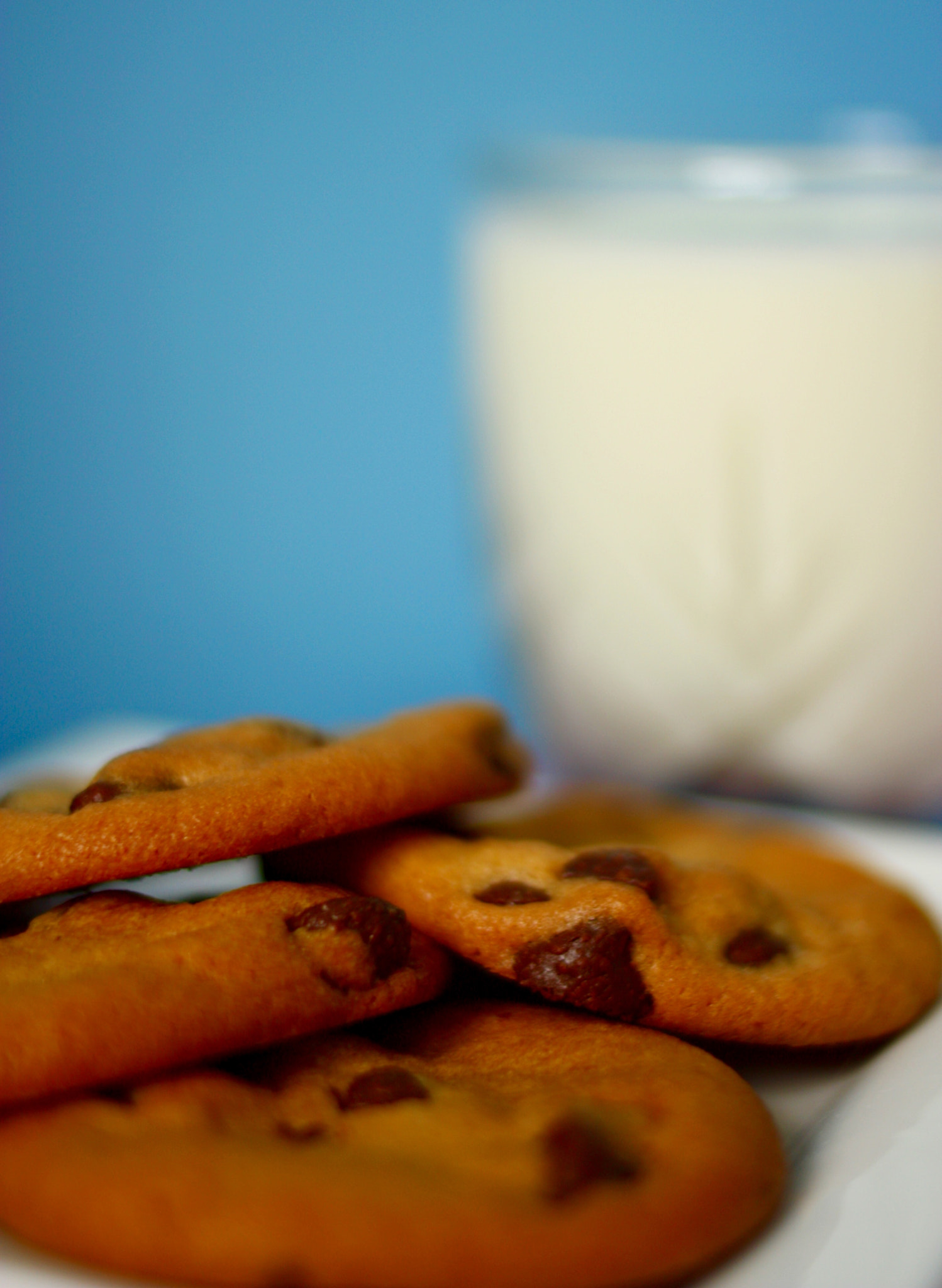 Canon EF 35mm F2 sample photo. Cookies and milk photography