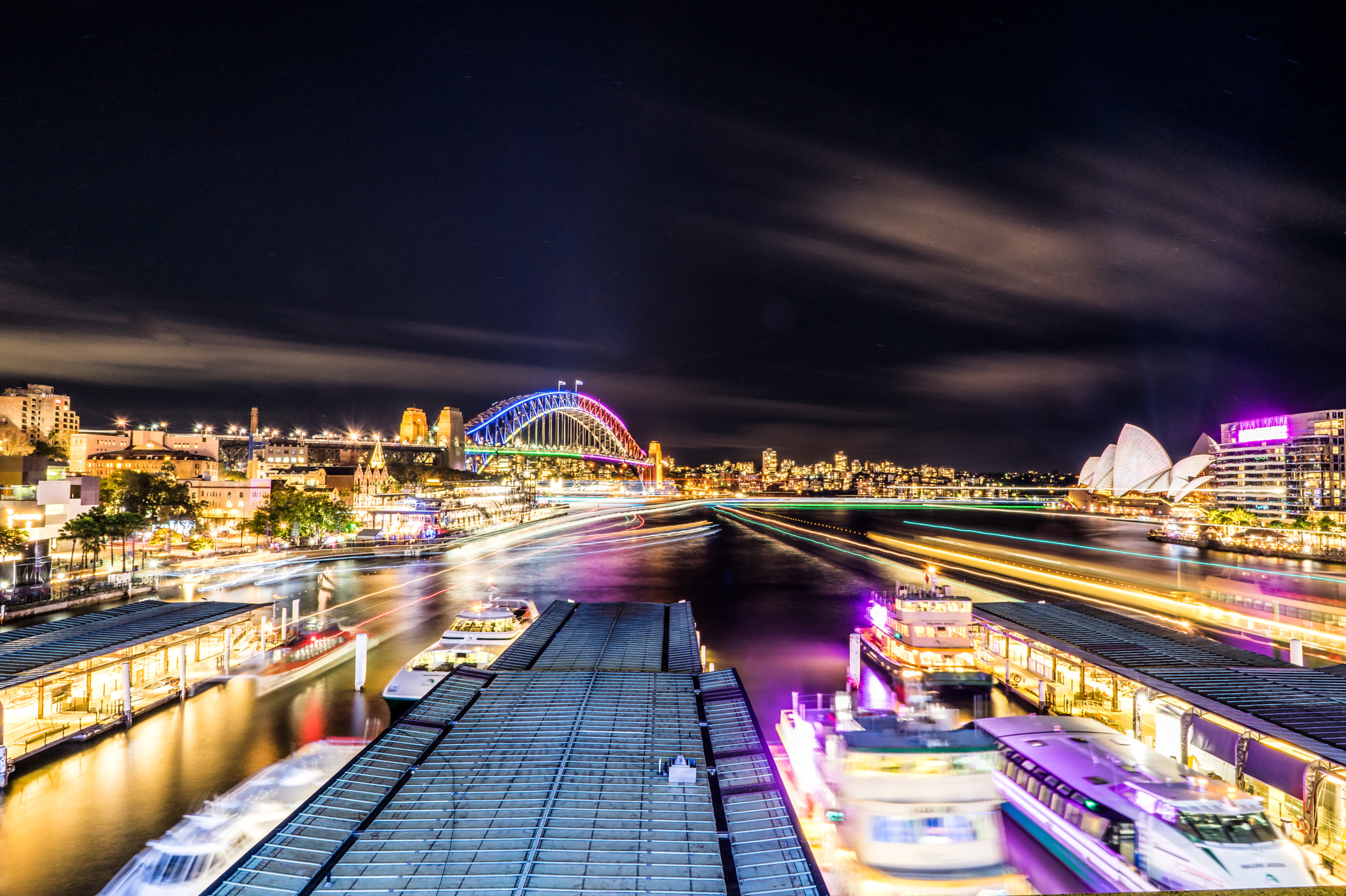 Sony a7 II + Sony FE 28mm F2 sample photo. Vivid sydney photography