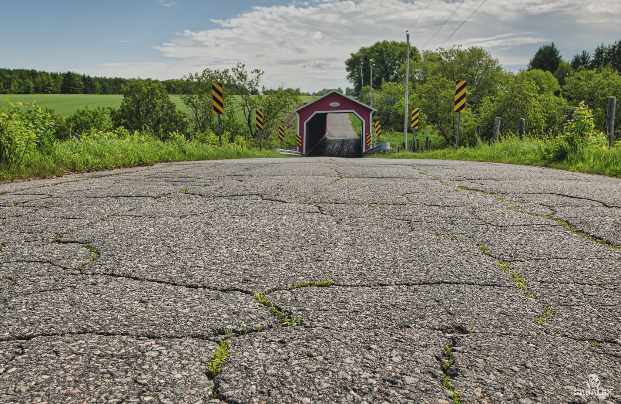 Nikon D700 + Sigma 17-35mm F2.8-4 EX Aspherical sample photo. Covered bridge photography