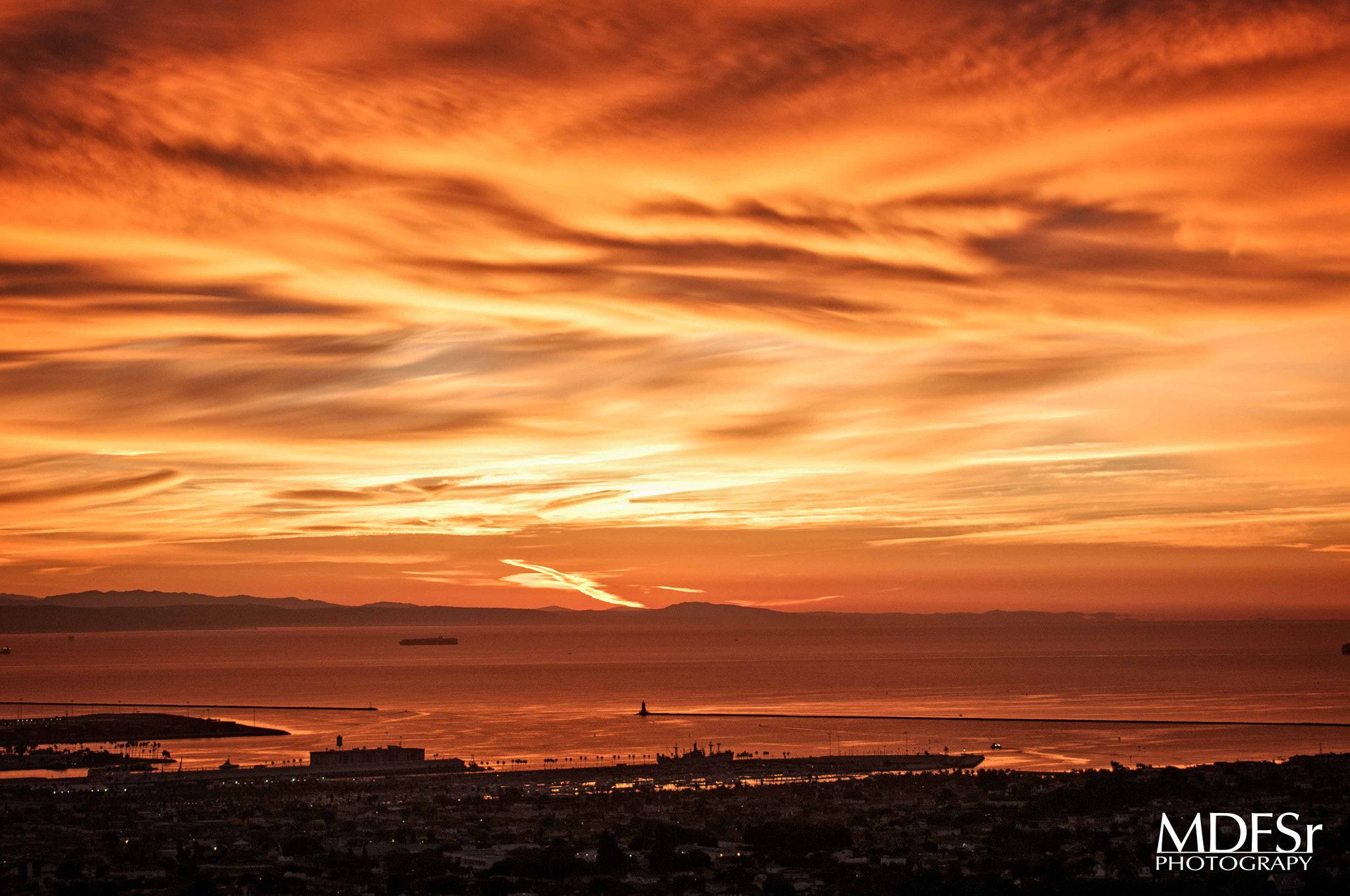 Nikon AF-S Nikkor 70-200mm F4G ED VR sample photo. Sailors warning photography