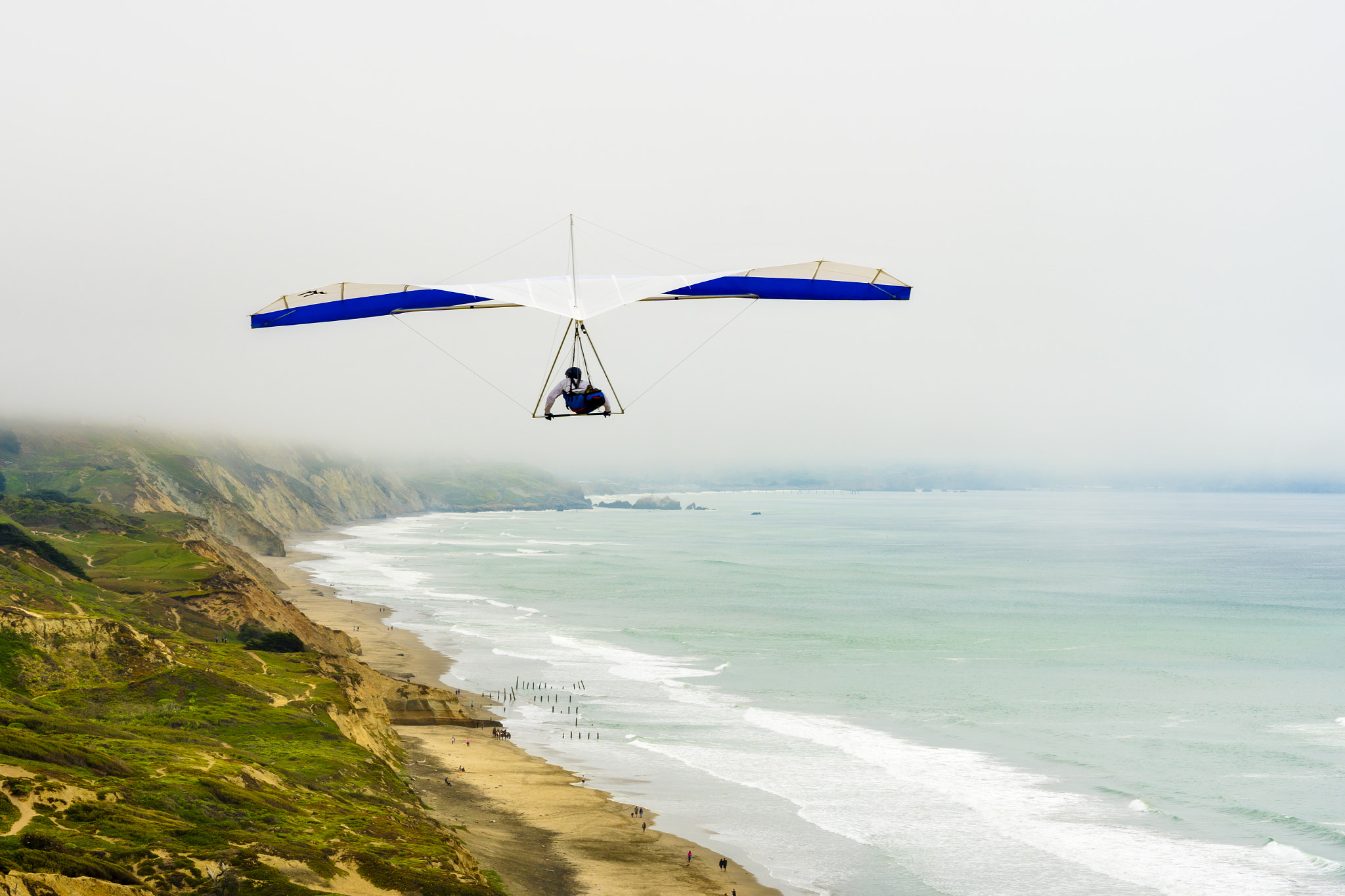 Sony a6300 + E 60mm F2.8 sample photo. Hang gliding 3027 photography