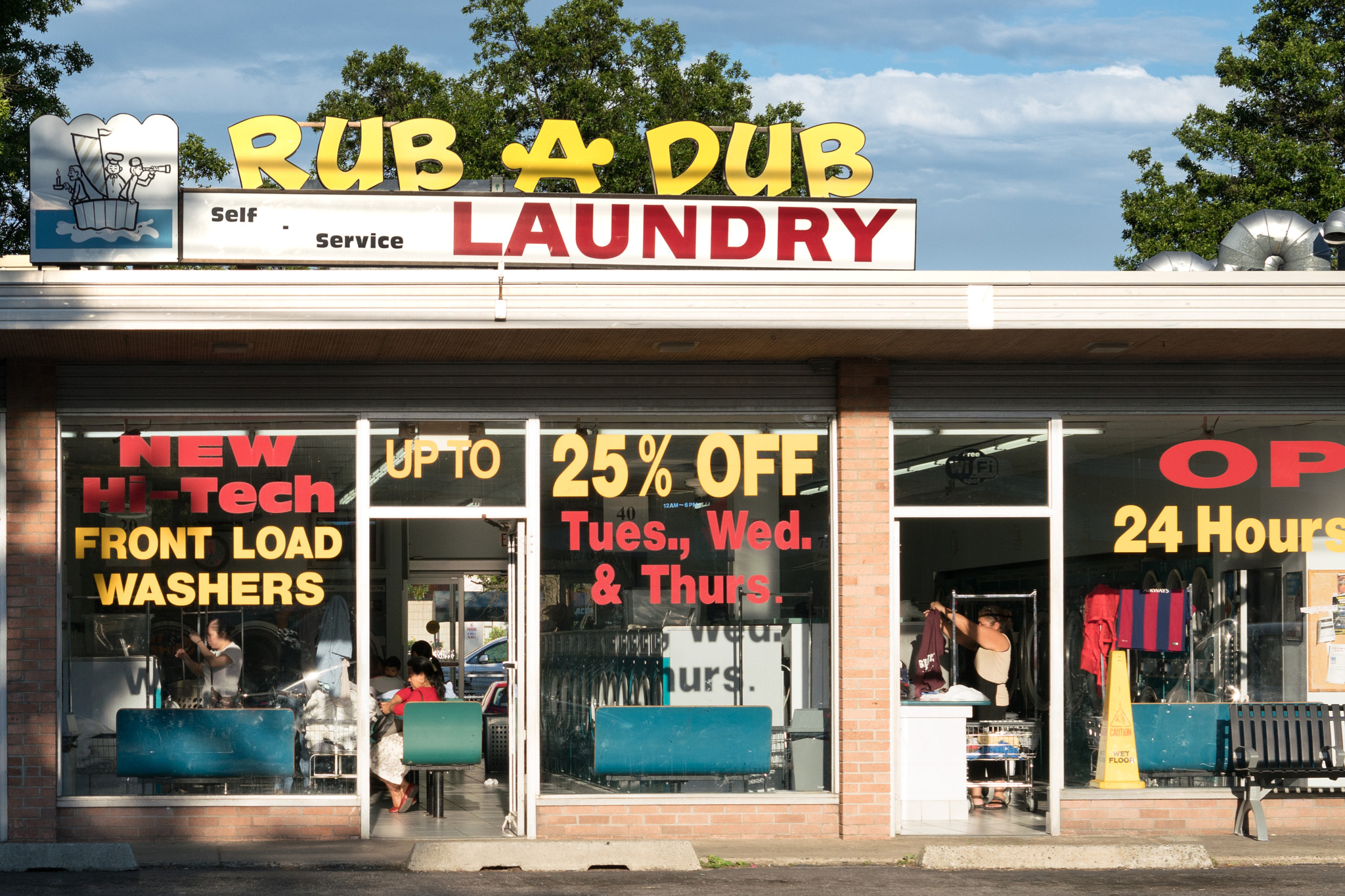 E 50mm F2 sample photo. The launderers photography