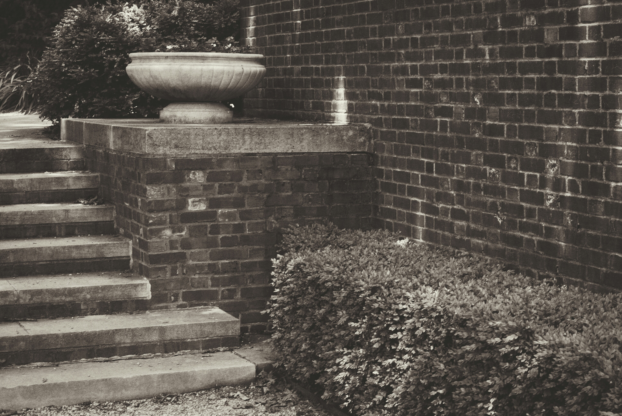 Nikon D80 + Nikon AF-S Nikkor 50mm F1.8G sample photo. Stairs photography