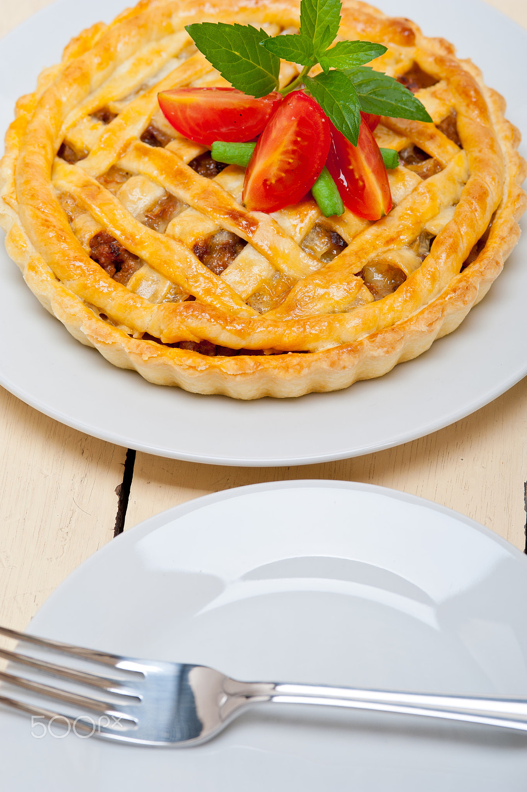 Nikon D700 + AF Micro-Nikkor 105mm f/2.8 sample photo. Home made beef pie photography