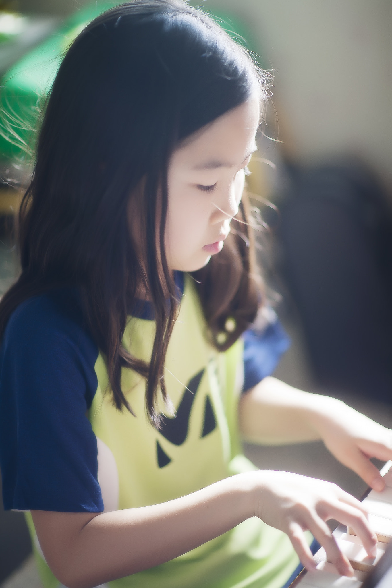 Canon EOS 5D + Canon EF 85mm F1.2 sample photo. Family photography