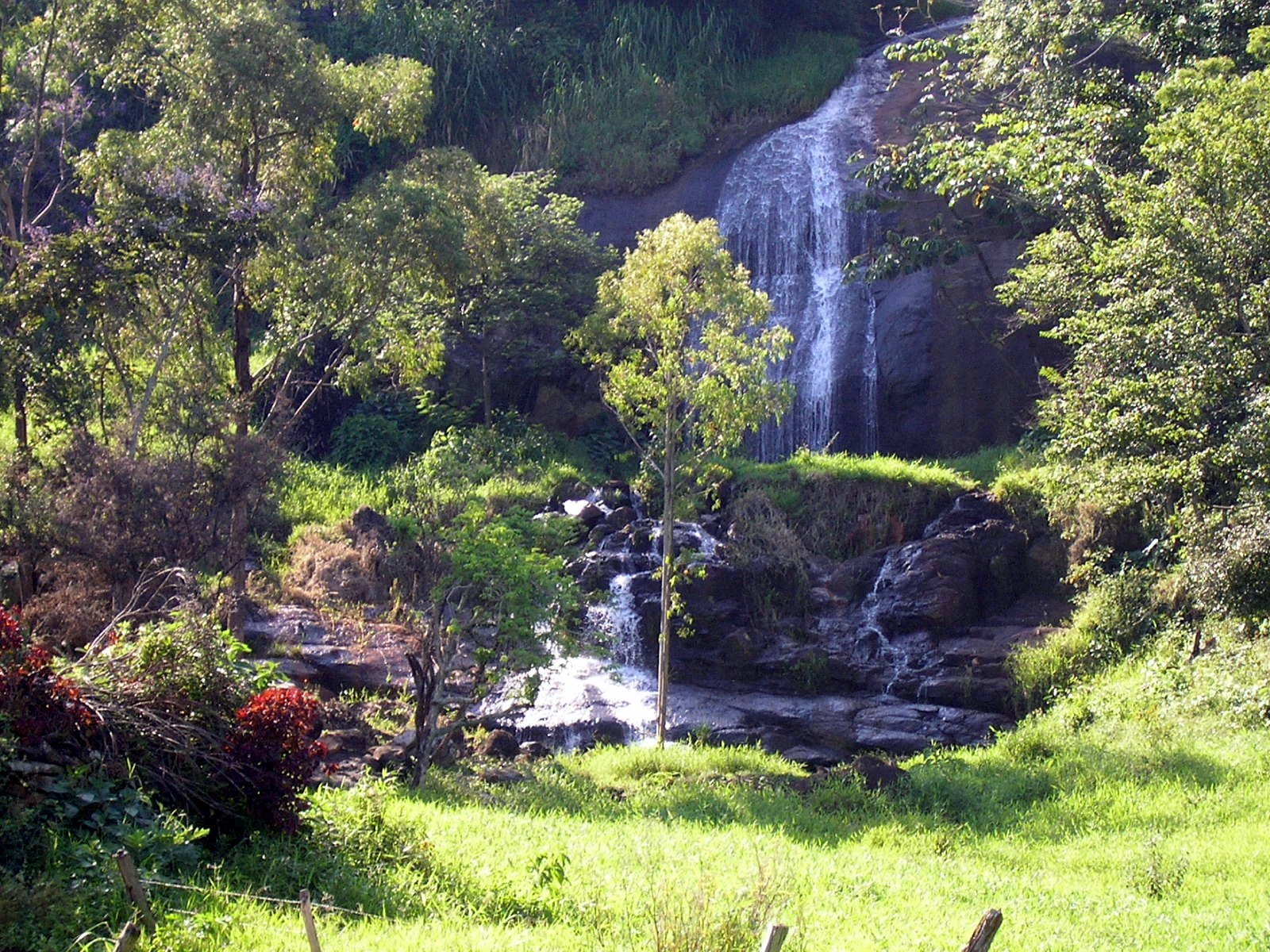 Olympus X100,D540Z,C310Z sample photo. Cachoeira photography