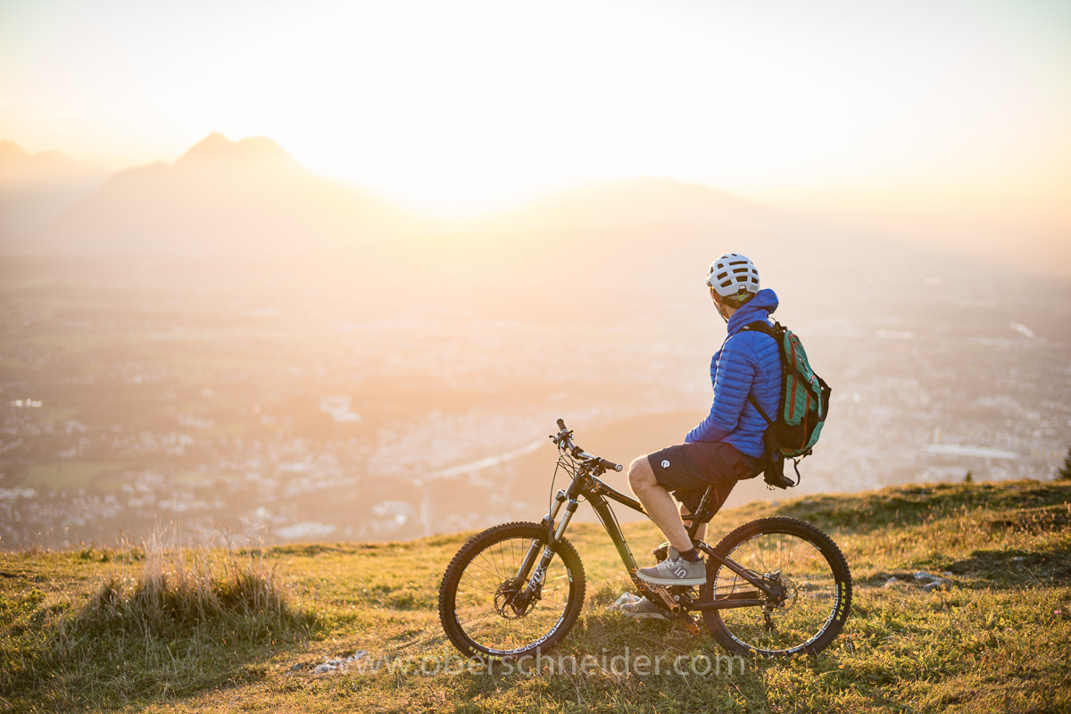 Sony Planar T* 50mm F1.4 ZA SSM sample photo. Enjoying the sunset above the city photography