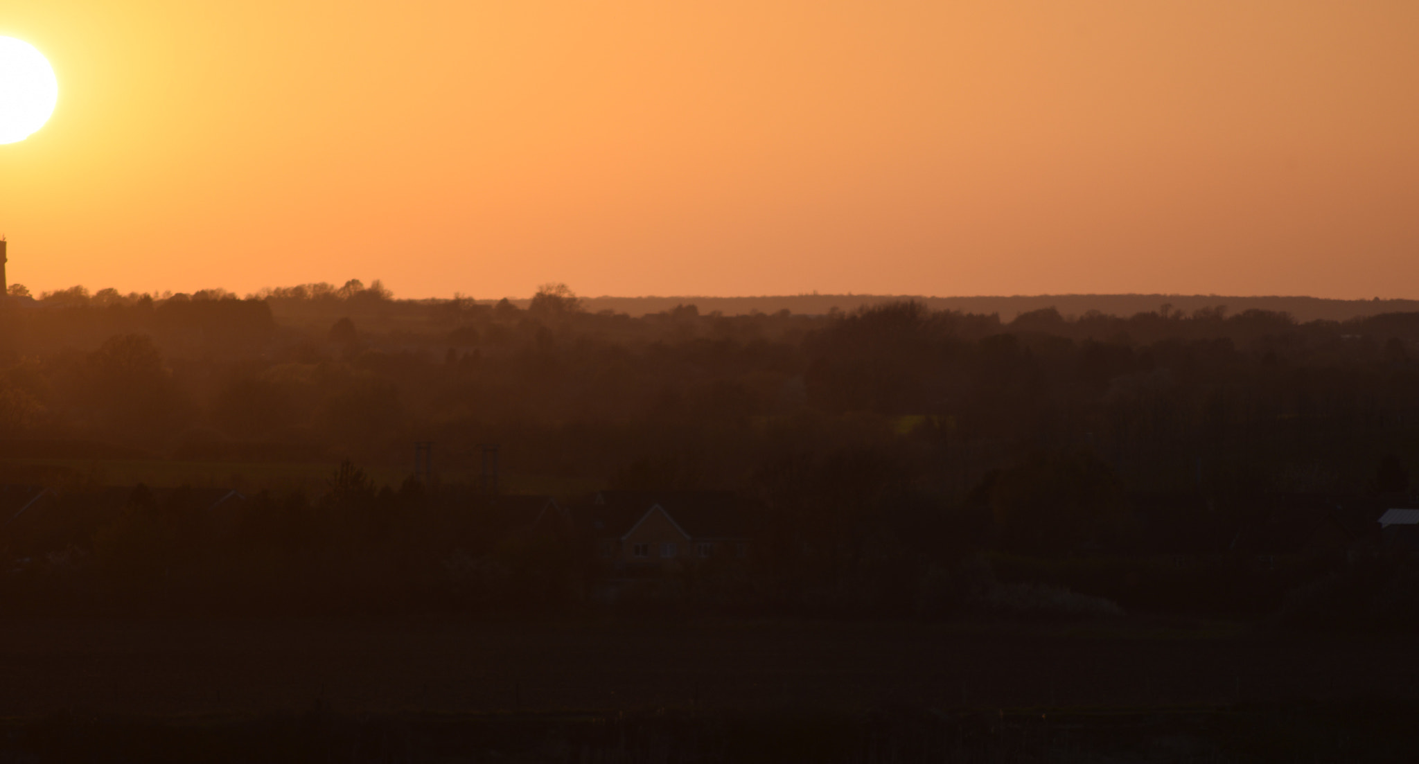 AF Nikkor 70-210mm f/4-5.6 sample photo. Misty sunset photography