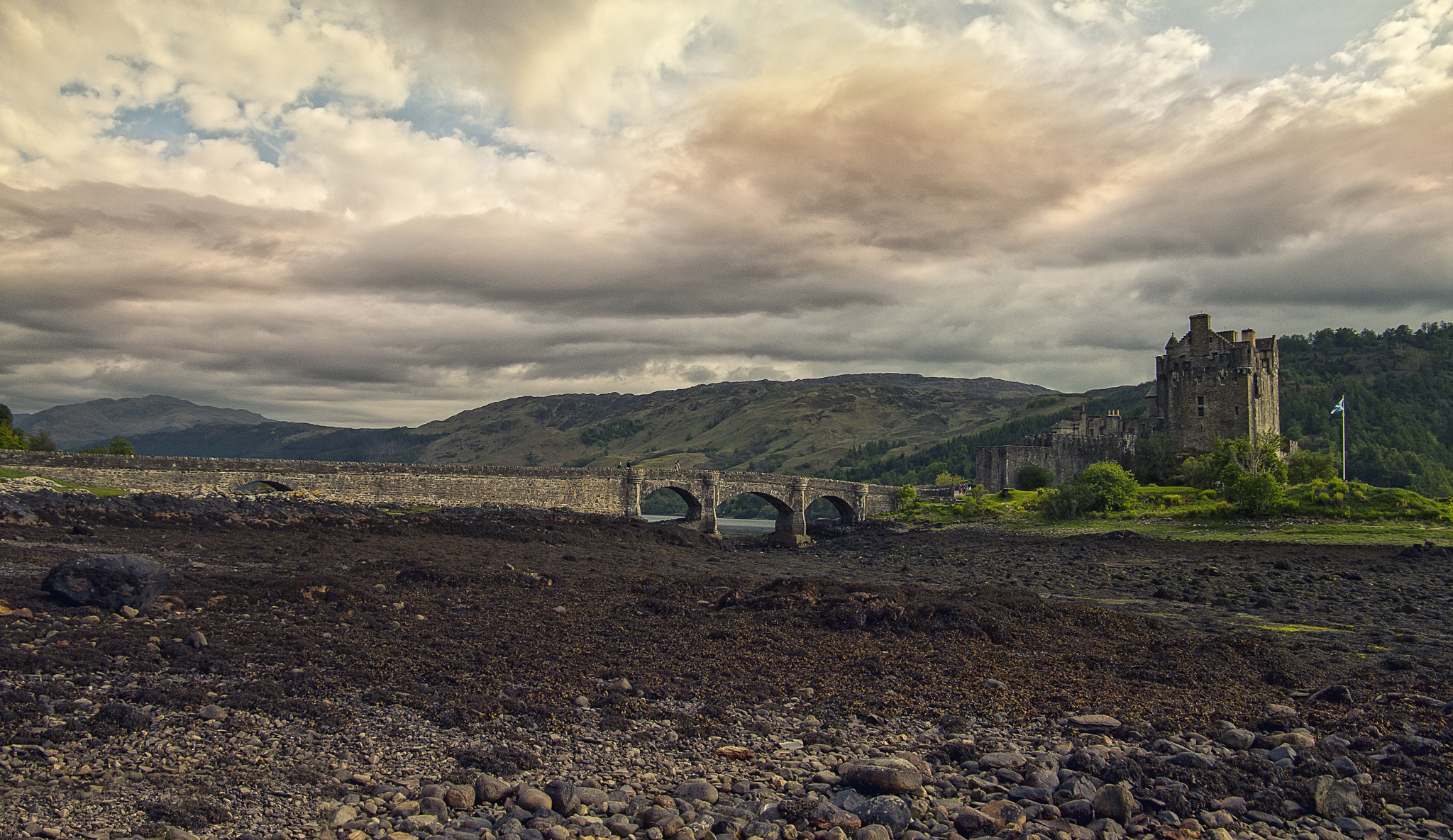Pentax smc DA* 16-50mm F2.8 ED AL (IF) SDM sample photo. Eilean donan castle in the highlands of scotland photography