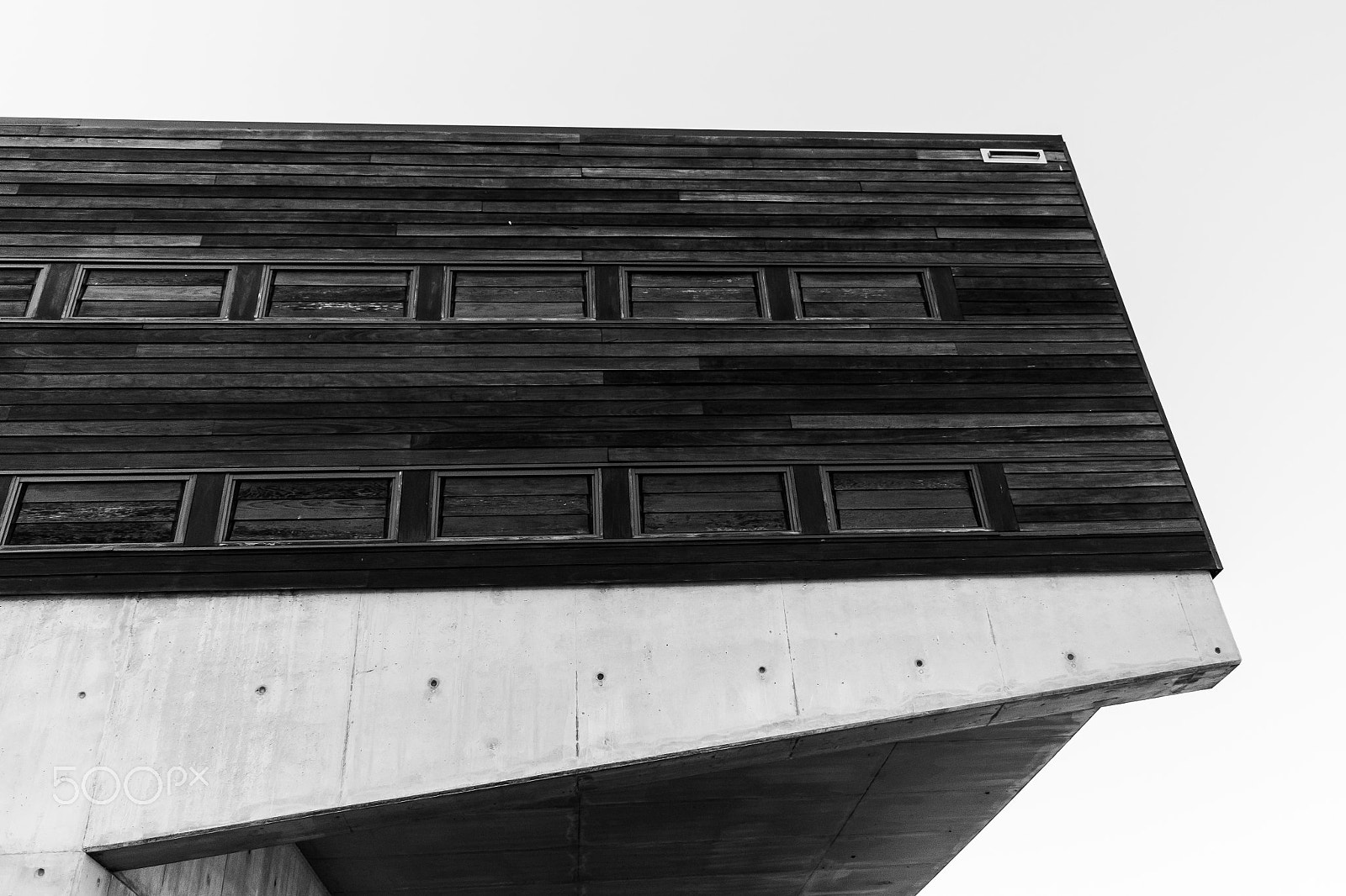 Nikon 1 V3 sample photo. Cantilevered photography