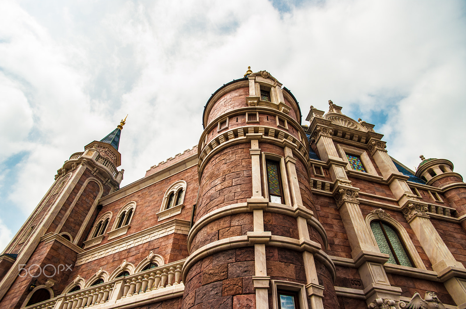 Pentax K20D + Pentax smc DA 14mm F2.8 ED (IF) sample photo. Shanghai disney resort photography