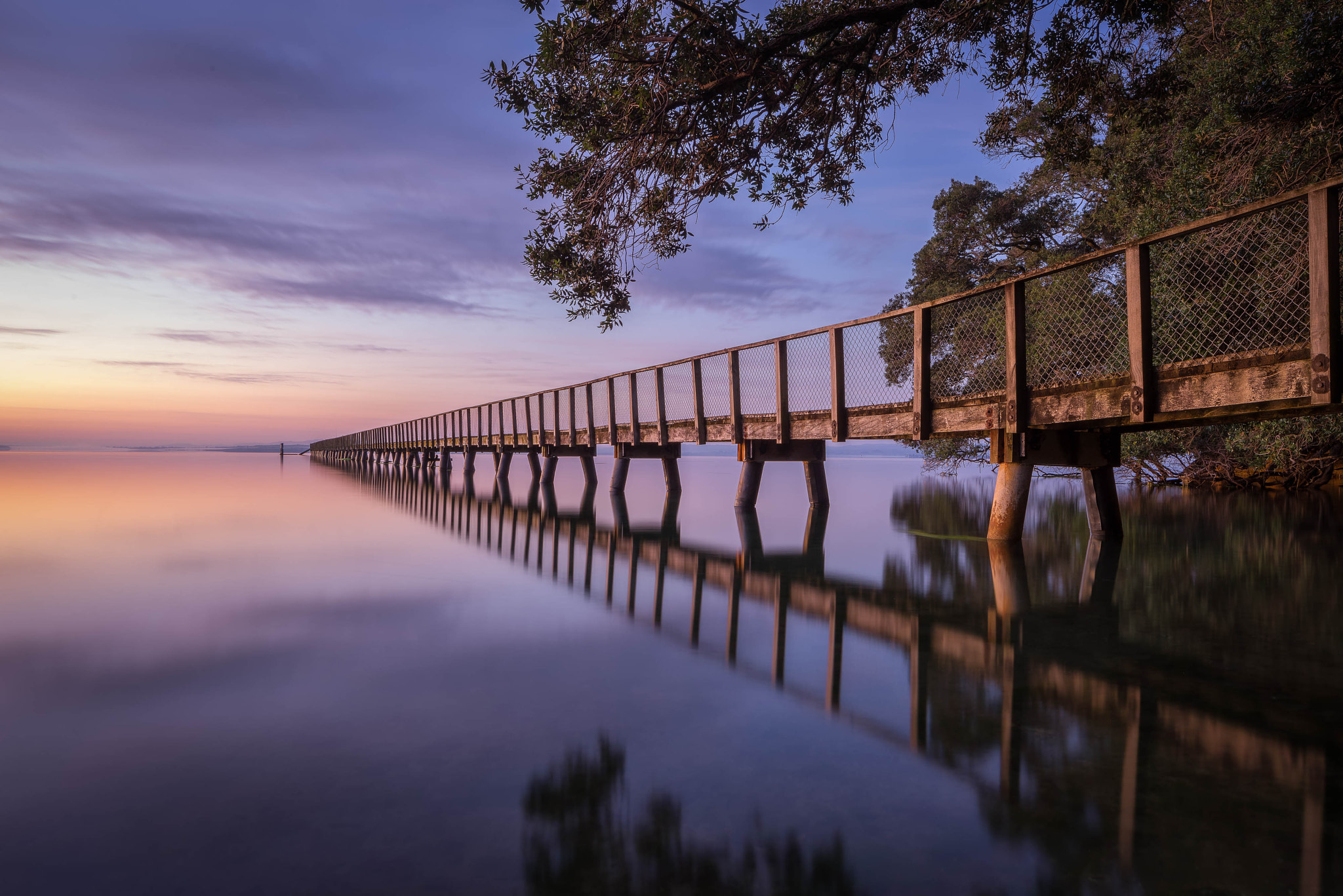 Sony a7R + Canon TS-E 24.0mm f/3.5 L II sample photo. Pastel reflections photography