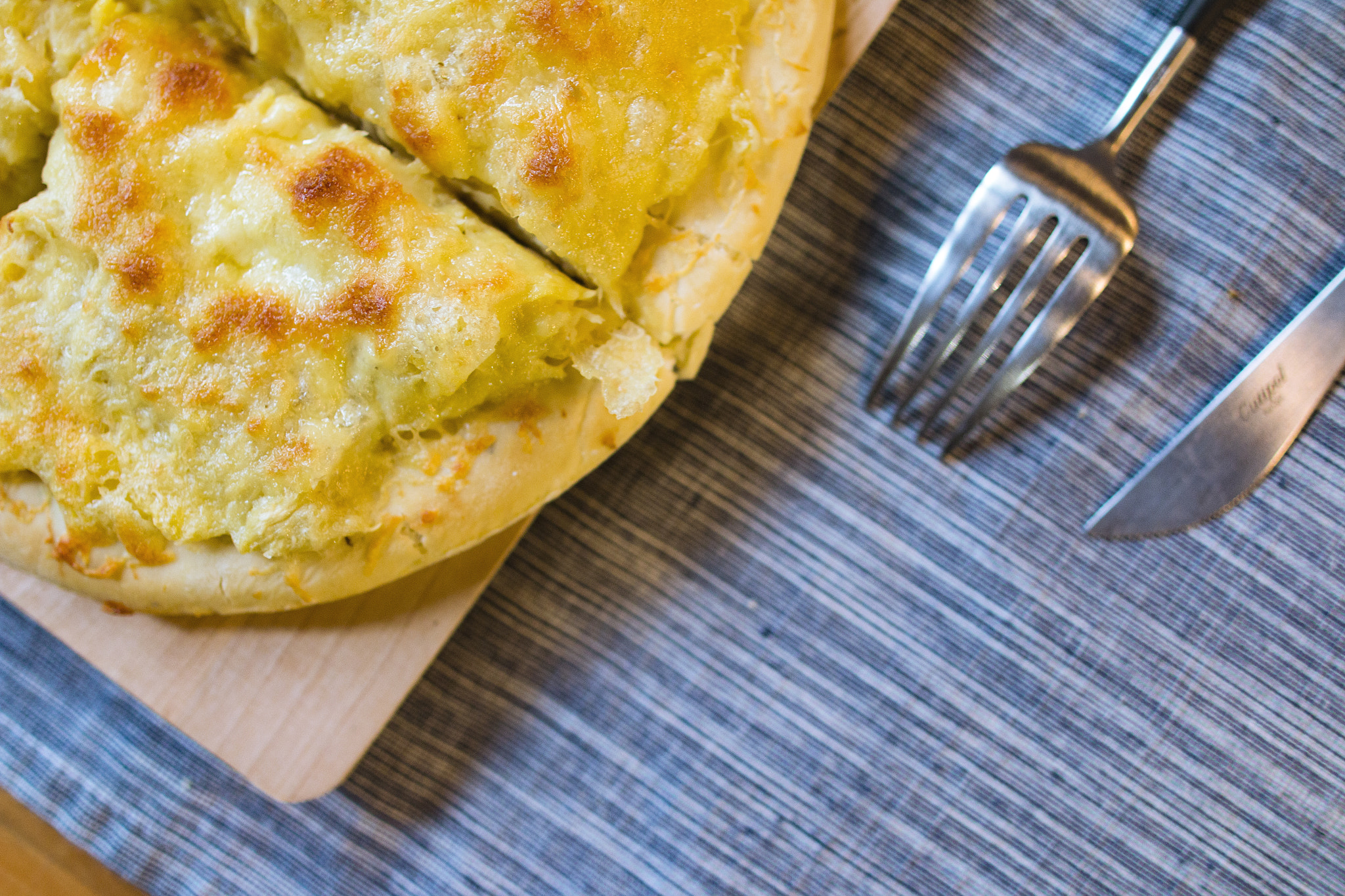 Canon EF 24mm F1.4L II USM sample photo. Durian cheese pizza photography