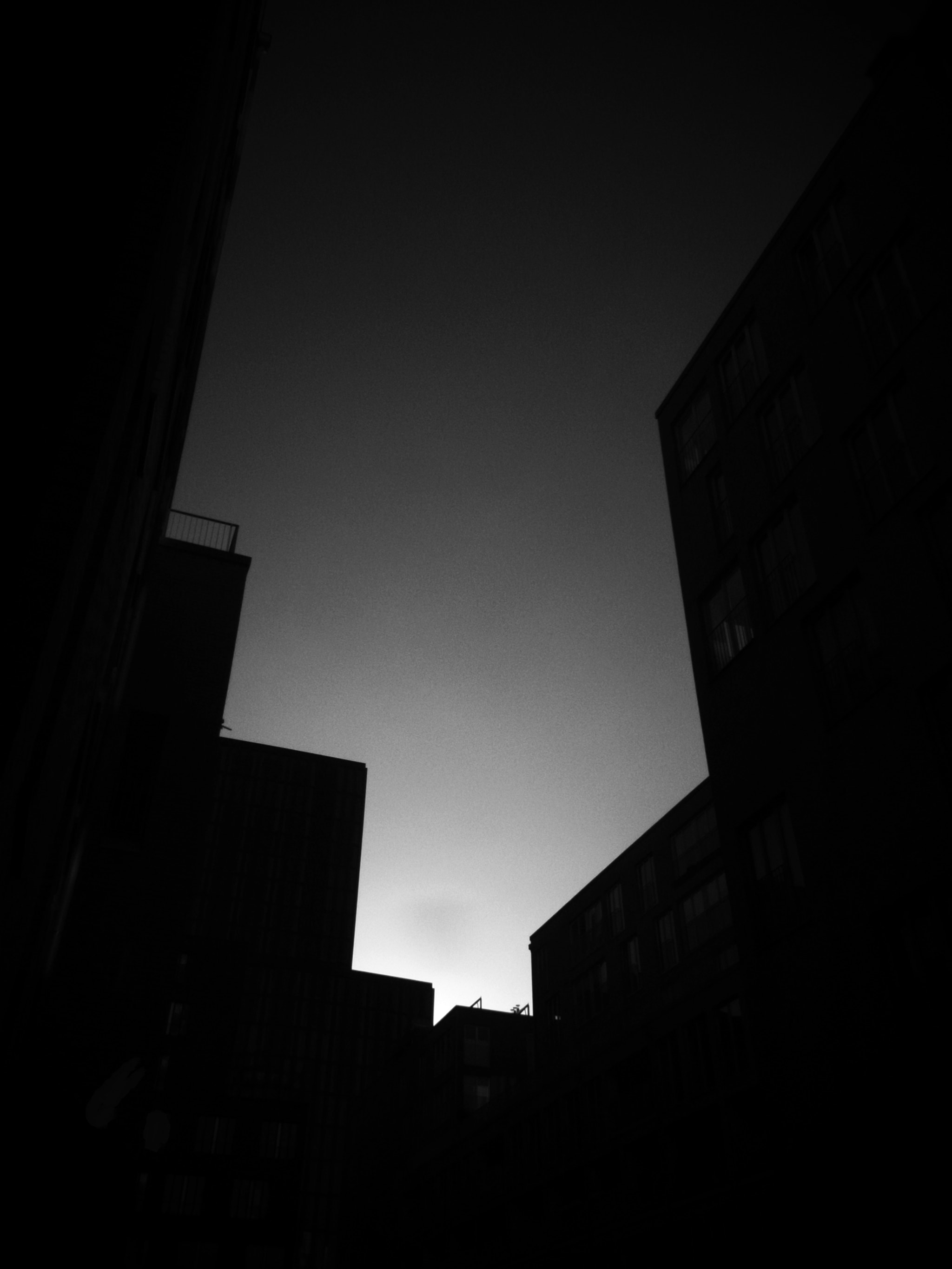 Ricoh CX5 sample photo. St.pauli - gbr.-wolf-platz photography