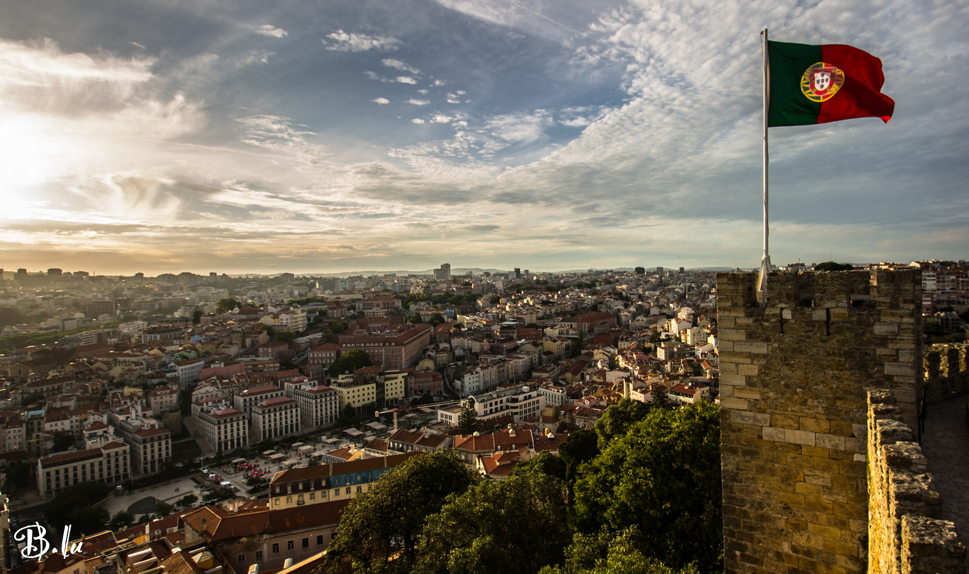 Canon EF-S 10-18mm F4.5–5.6 IS STM sample photo. Miradouro photography