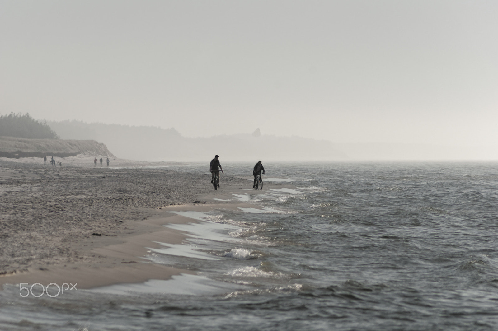 Tamron AF 70-300mm F4-5.6 Di LD Macro sample photo. Mist bikers photography