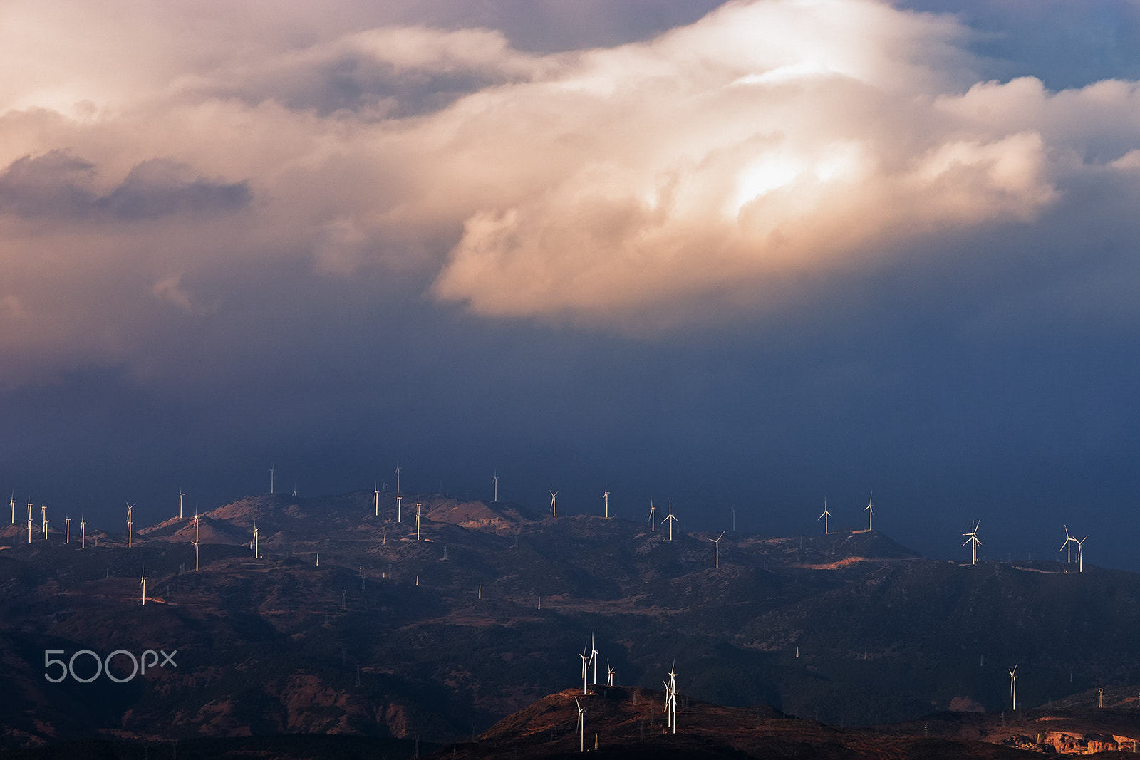 Sony a99 II + Minolta/Sony AF 70-200mm F2.8 G sample photo. Before the storm photography