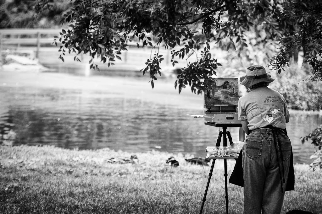 AF Zoom-Nikkor 35-135mm f/3.5-4.5 N sample photo. Park artist photography