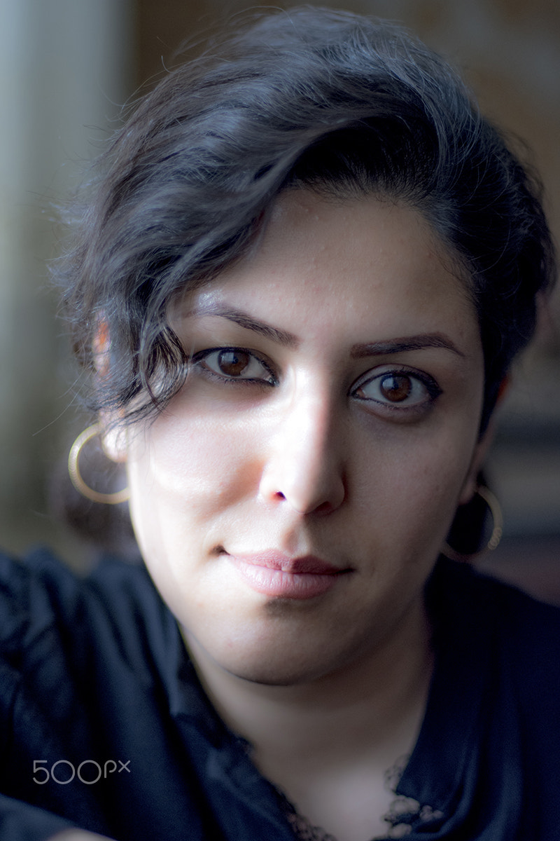 Nikon D7200 + Nikon AF Nikkor 50mm F1.4D sample photo. Headshot portrait photography