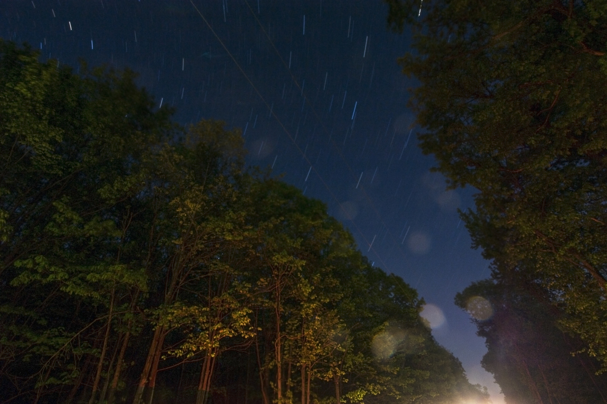 Canon EF-S 10-18mm F4.5–5.6 IS STM sample photo. Star trails photography