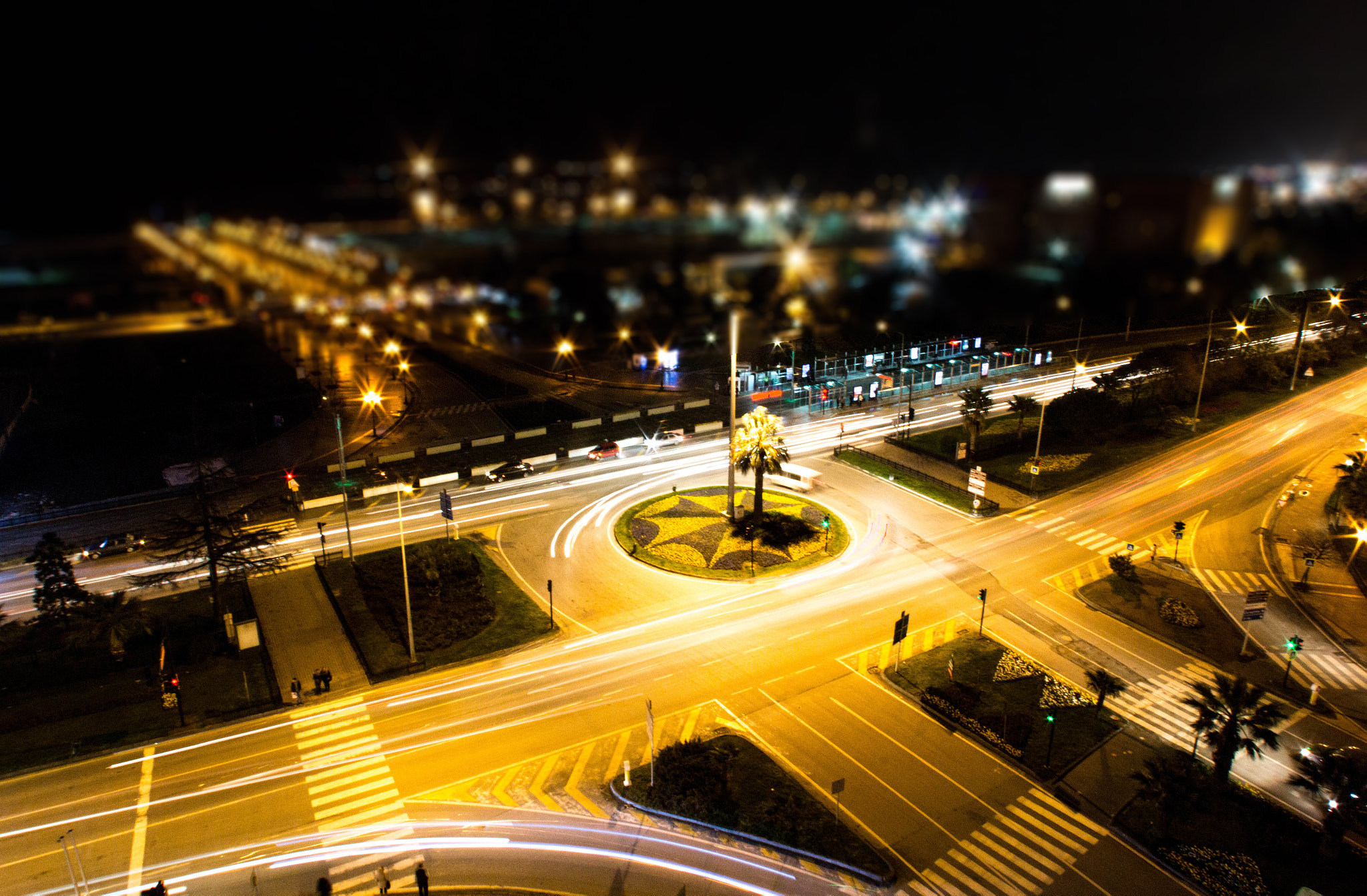 Canon EF 14mm F2.8L USM sample photo. Good night world photography