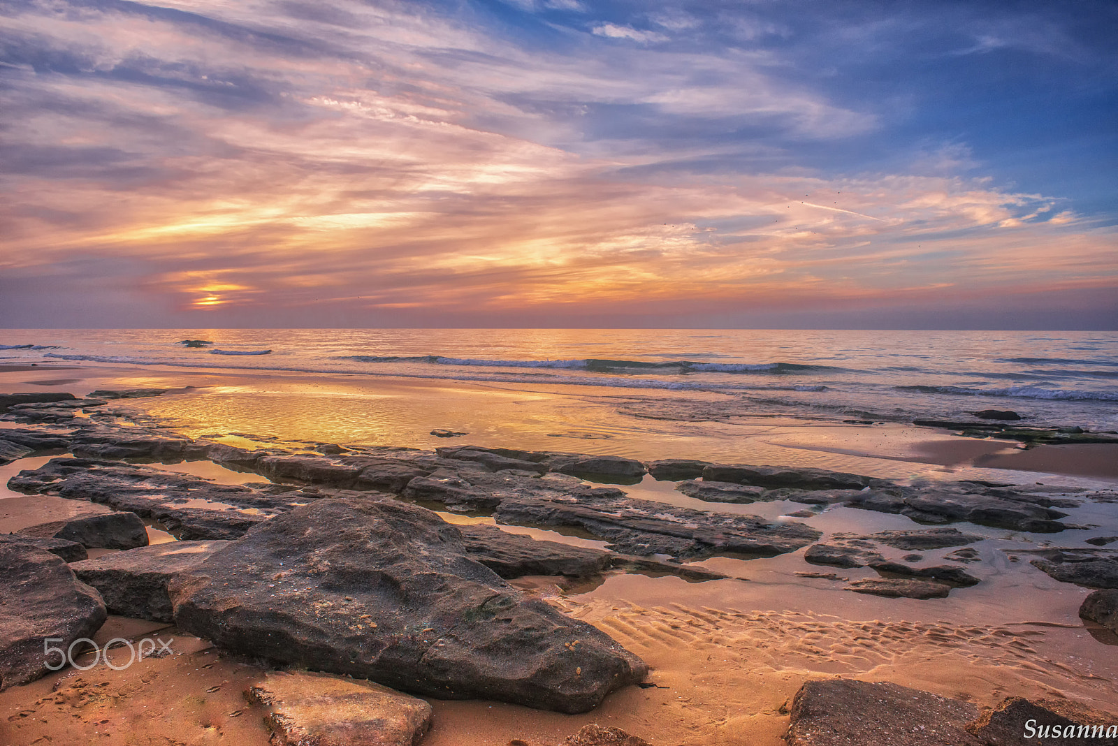 Nikon D800 + Nikon AF Nikkor 24mm F2.8D sample photo. Golden sunset photography