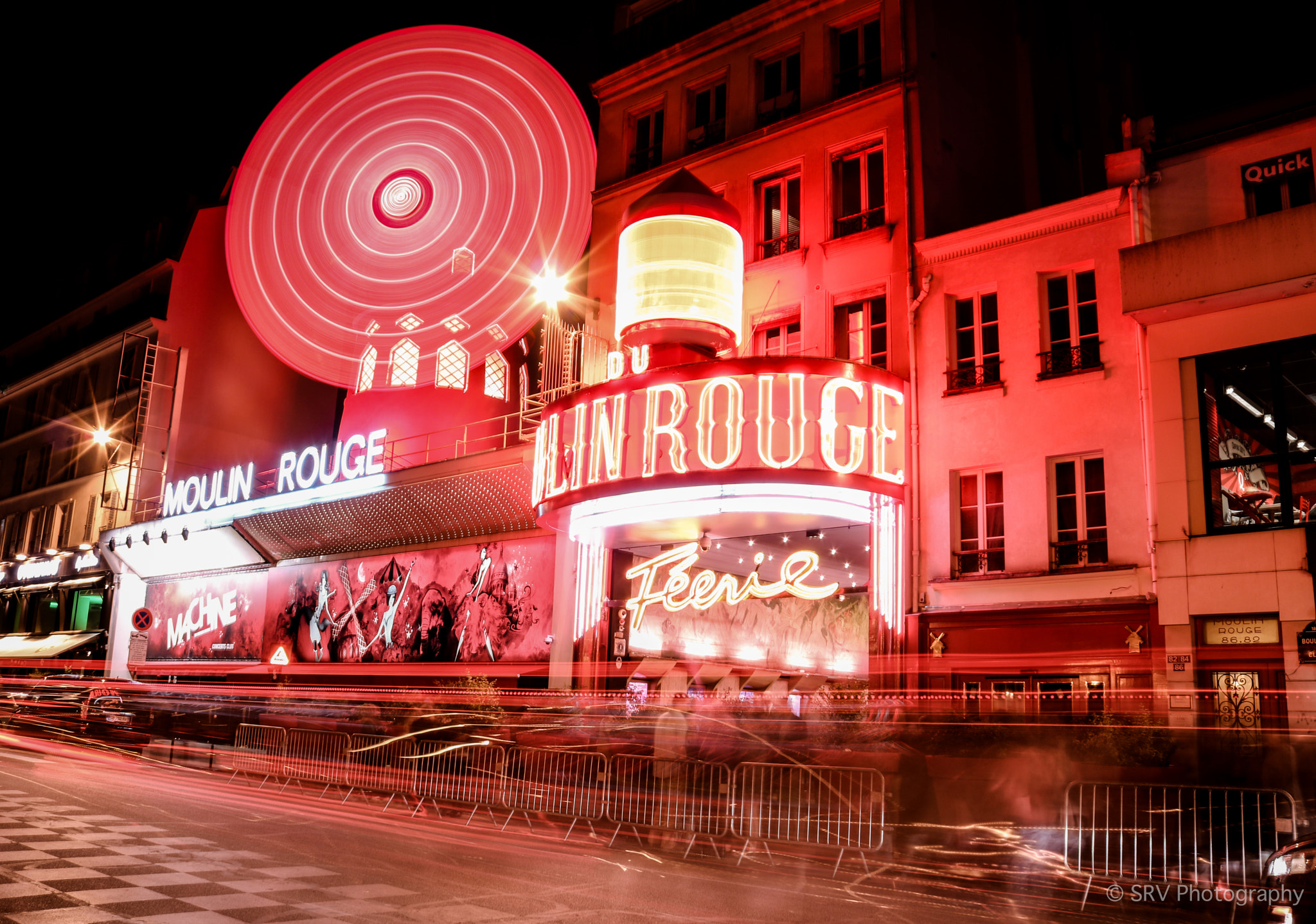 Canon EOS 750D (EOS Rebel T6i / EOS Kiss X8i) sample photo. Moulin rouge photography