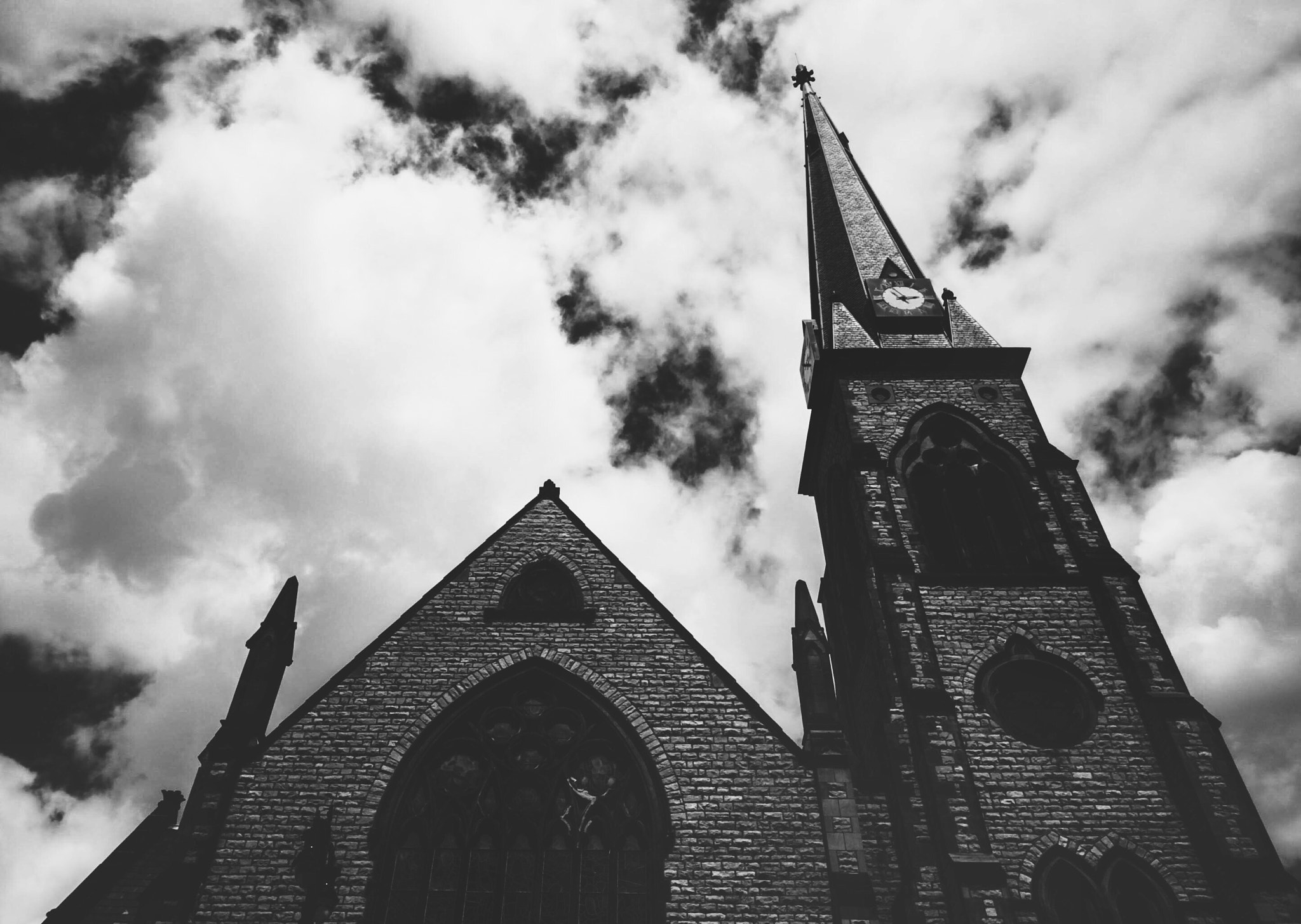Canon EF-S 10-18mm F4.5–5.6 IS STM sample photo. Gothic photography