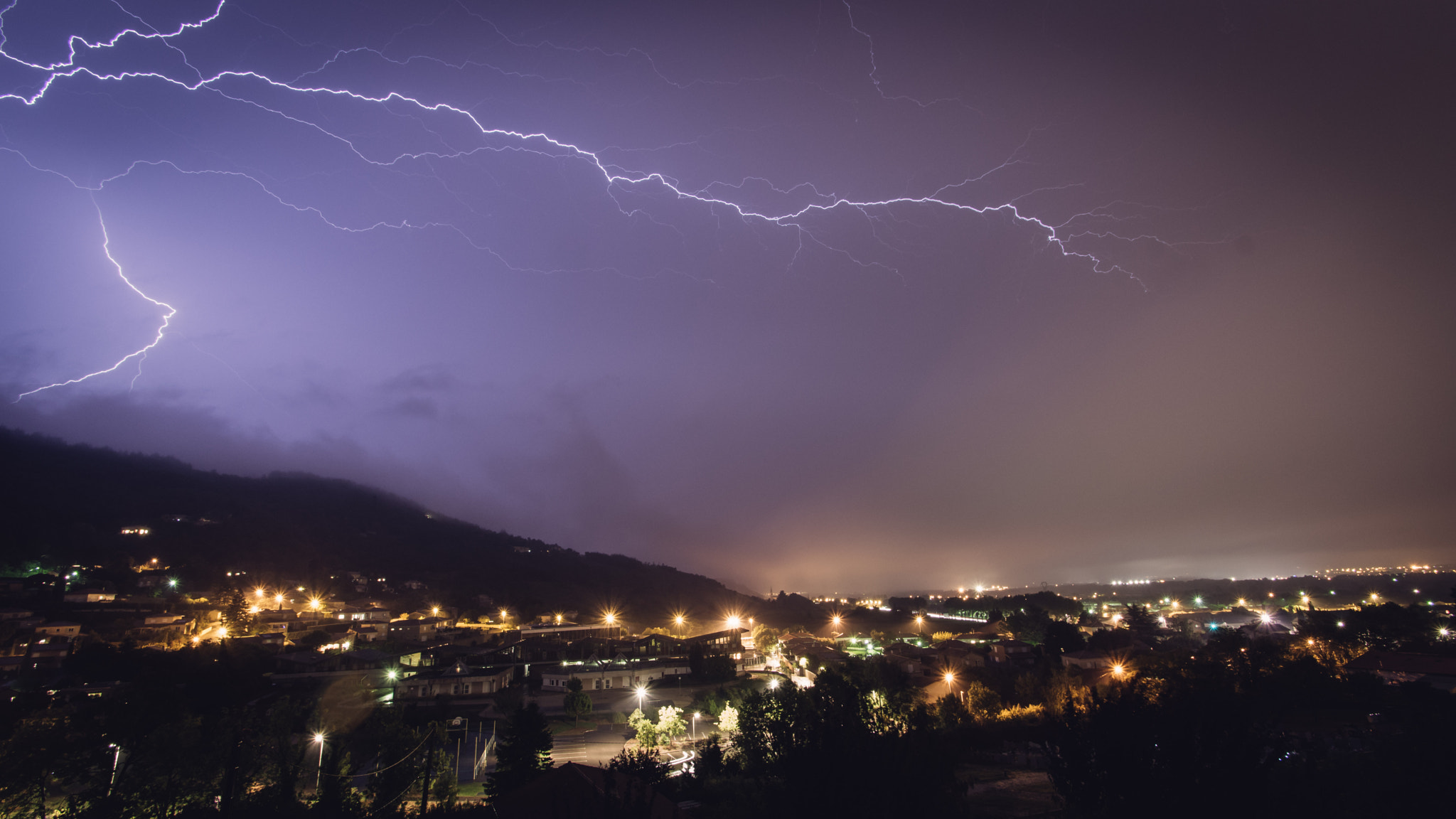 Sony SLT-A65 (SLT-A65V) sample photo. - [france] night storm - photography