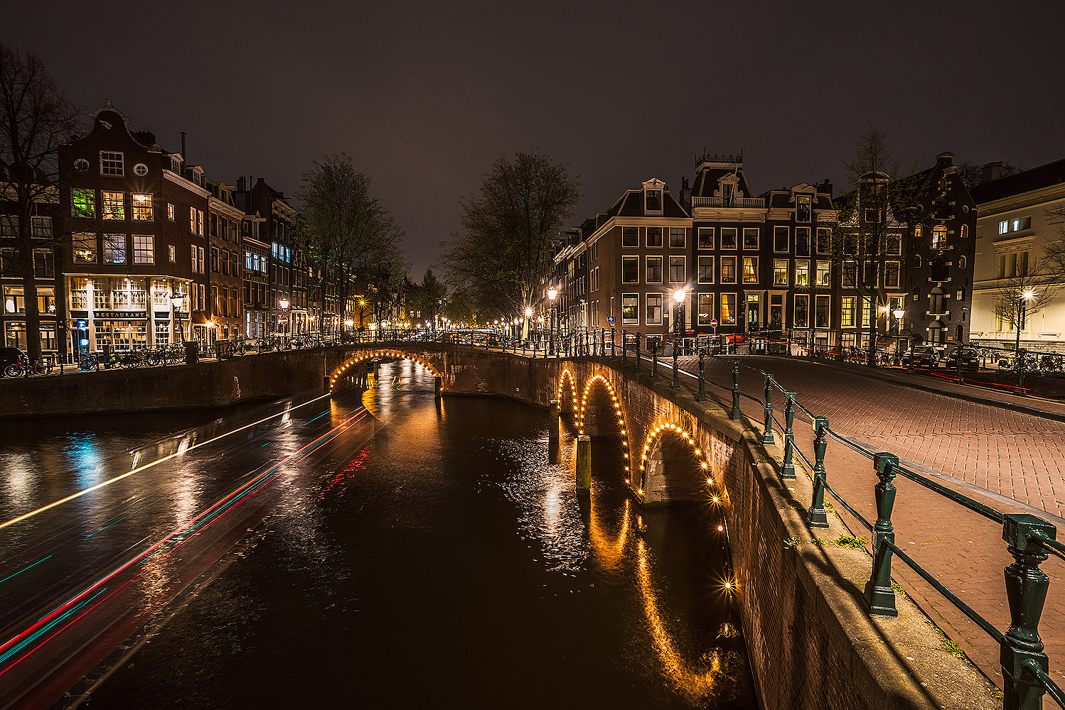 Nikon D610 + AF Nikkor 18mm f/2.8D sample photo. Amsterdam night photography