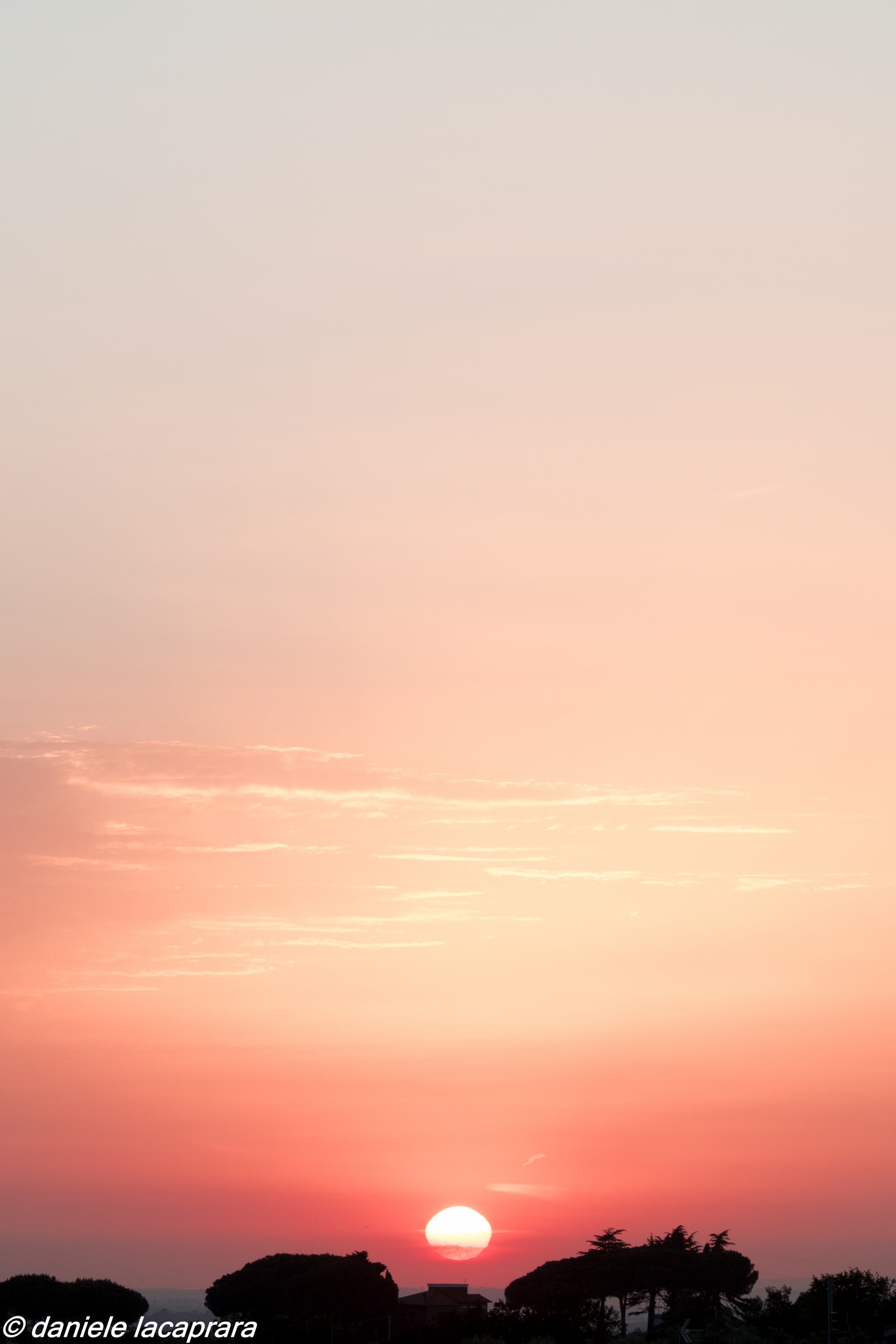 Canon EOS 760D (EOS Rebel T6s / EOS 8000D) + EF75-300mm f/4-5.6 sample photo. Rosso di sera photography