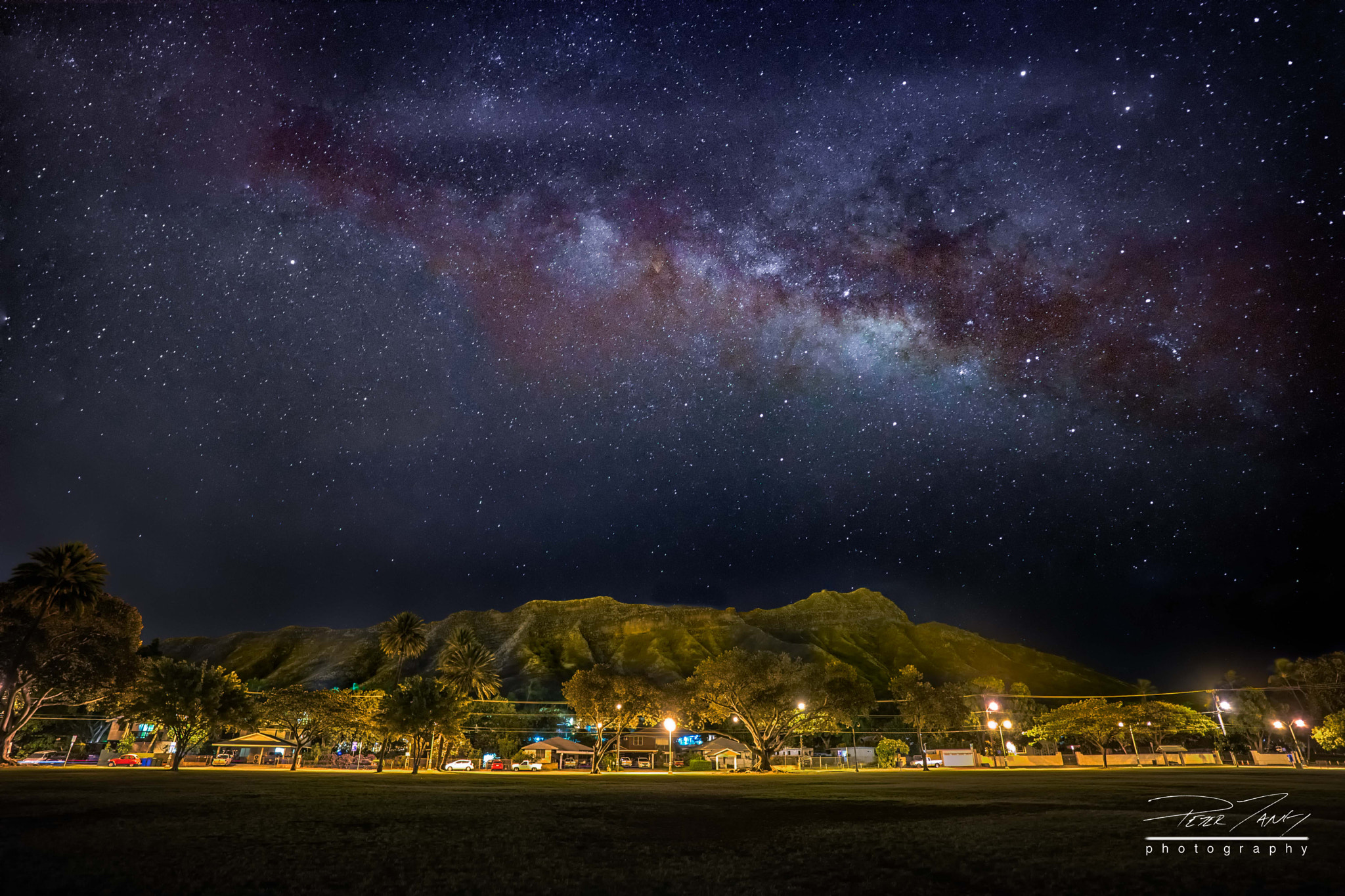 ZEISS Batis 18mm F2.8 sample photo. Diamond head under the stars photography