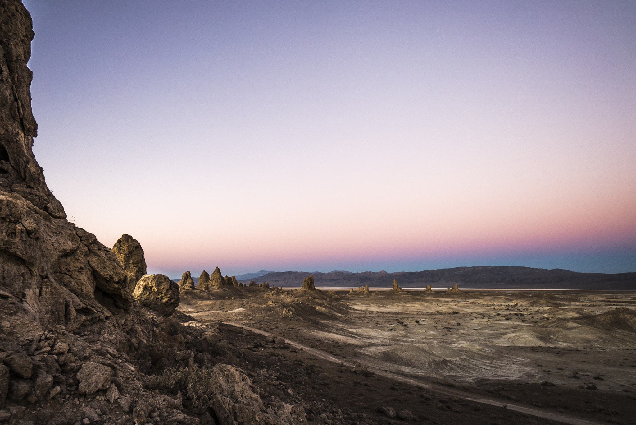 Sony a7S + Sony E 10-18mm F4 OSS sample photo. Trona photography