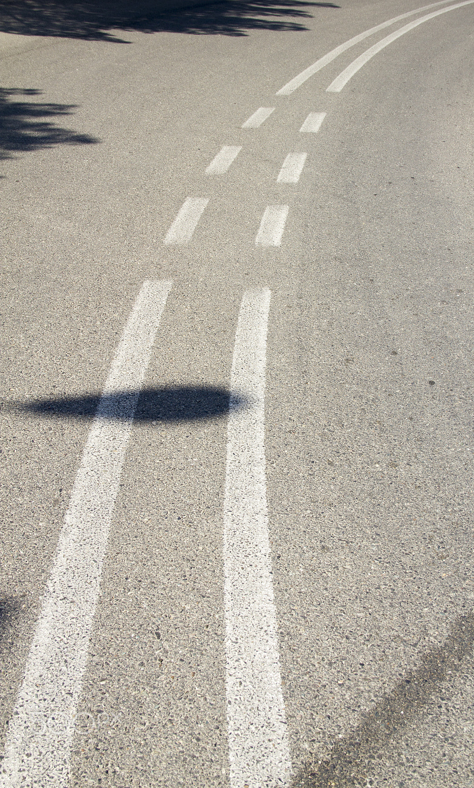 Canon EOS 550D (EOS Rebel T2i / EOS Kiss X4) sample photo. Another road photography