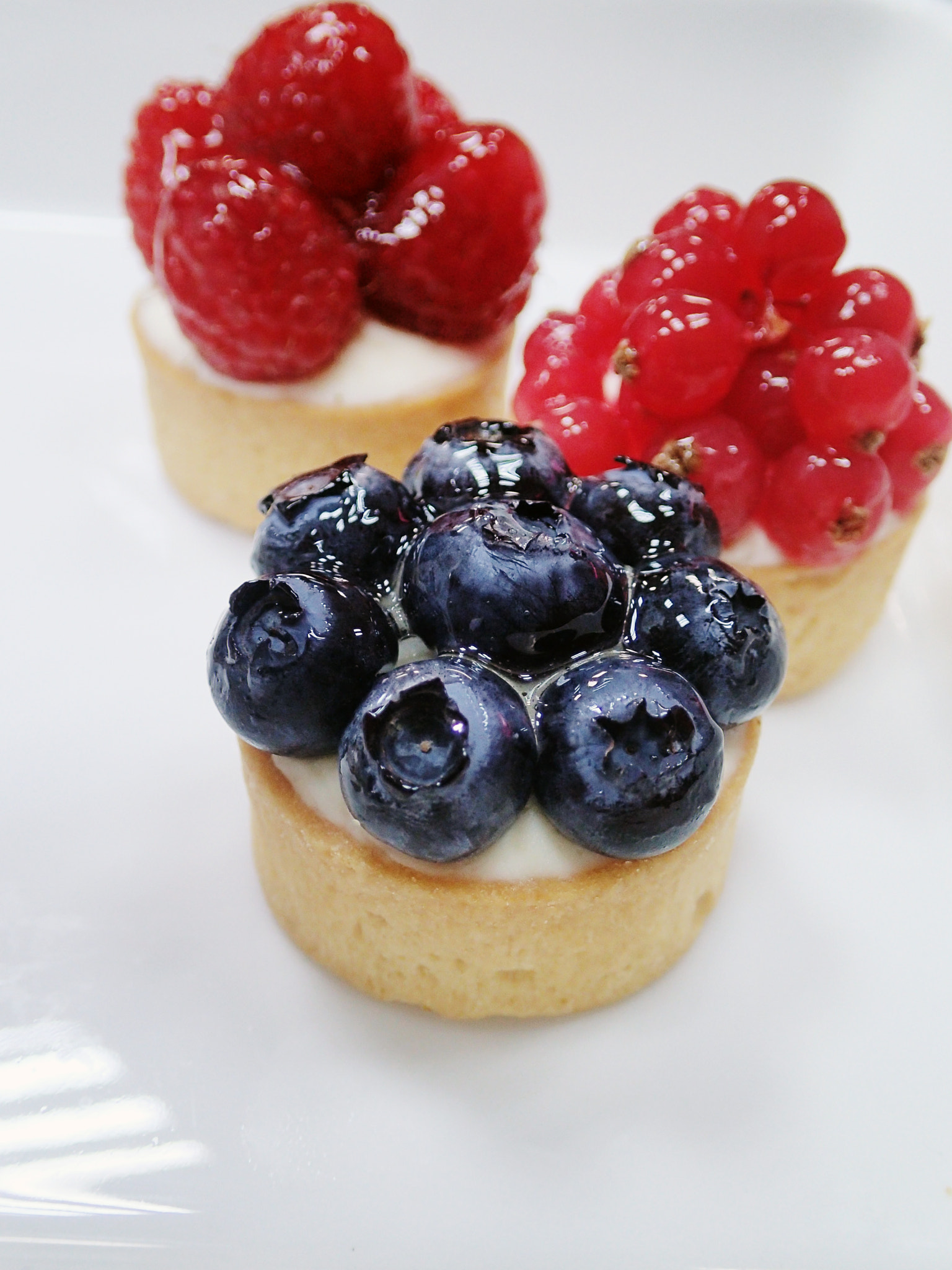 Olympus TG-1 sample photo. Berry tartlets photography